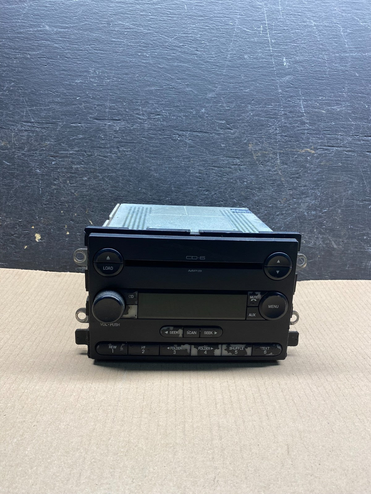 2004 to 2008 Ford F150 Mustang Radio Stereo Audio AM/FM ai7103 DG0