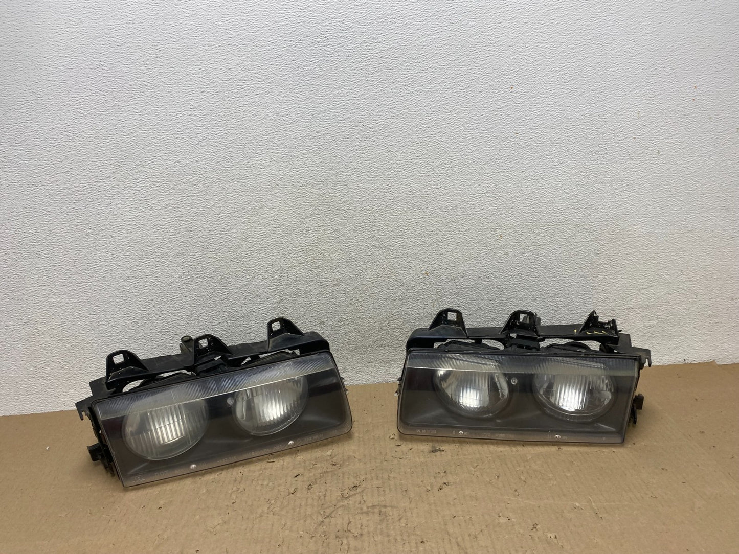 1992 to 1999 Bmw E36 318i 328i Left+Right Halogen Headlights AG6536 DW0