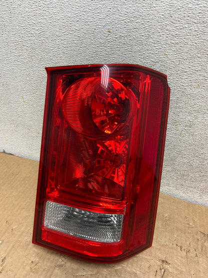 2009 to 2015 Honda Pilot Right Passenger Rh Side Tail light AI8027 LK0