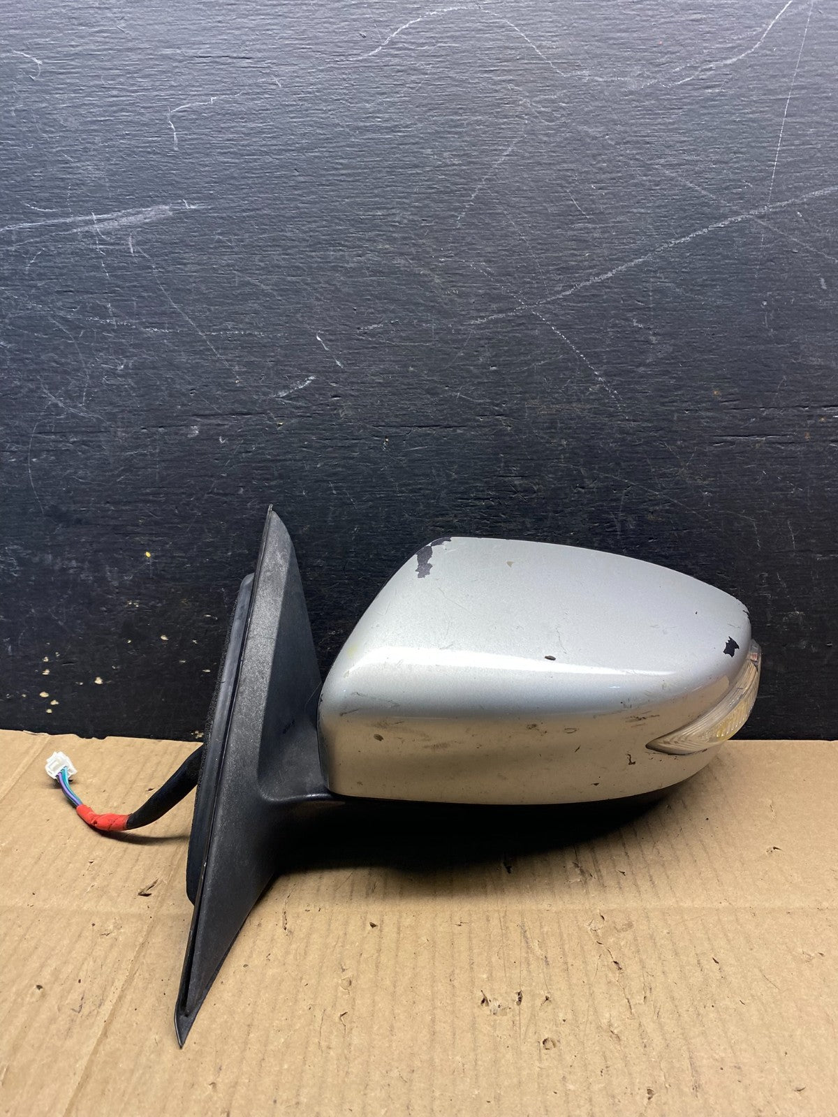 2016 to 2018 Nissan Altima Left Driver LH Turn Signal Door Mirror S2190 DG0