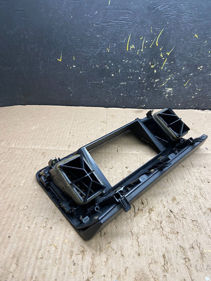 2003-2007 Nissan Murano Radio Center Console Display Bezel Air Vent OEM Y8023 DG4