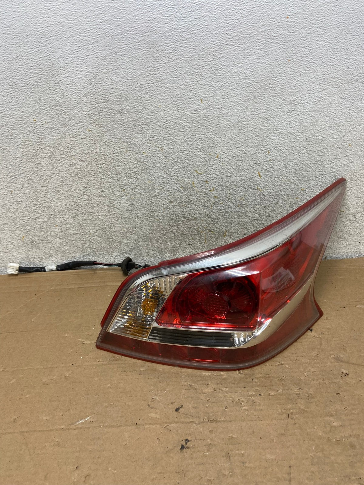 2013 2014 2015 Nissan Altima Right Passenger RH Side Tail Light AH8405 LK0