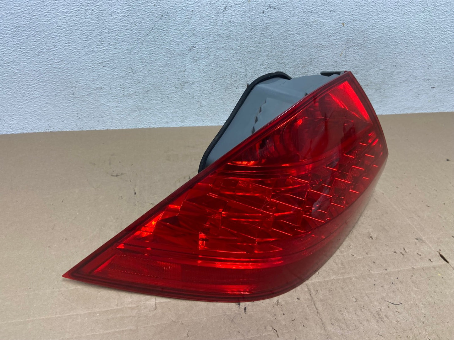 2006 - 2007 Honda Accord Left Driver Lh Side Tail light AE6081 LK2