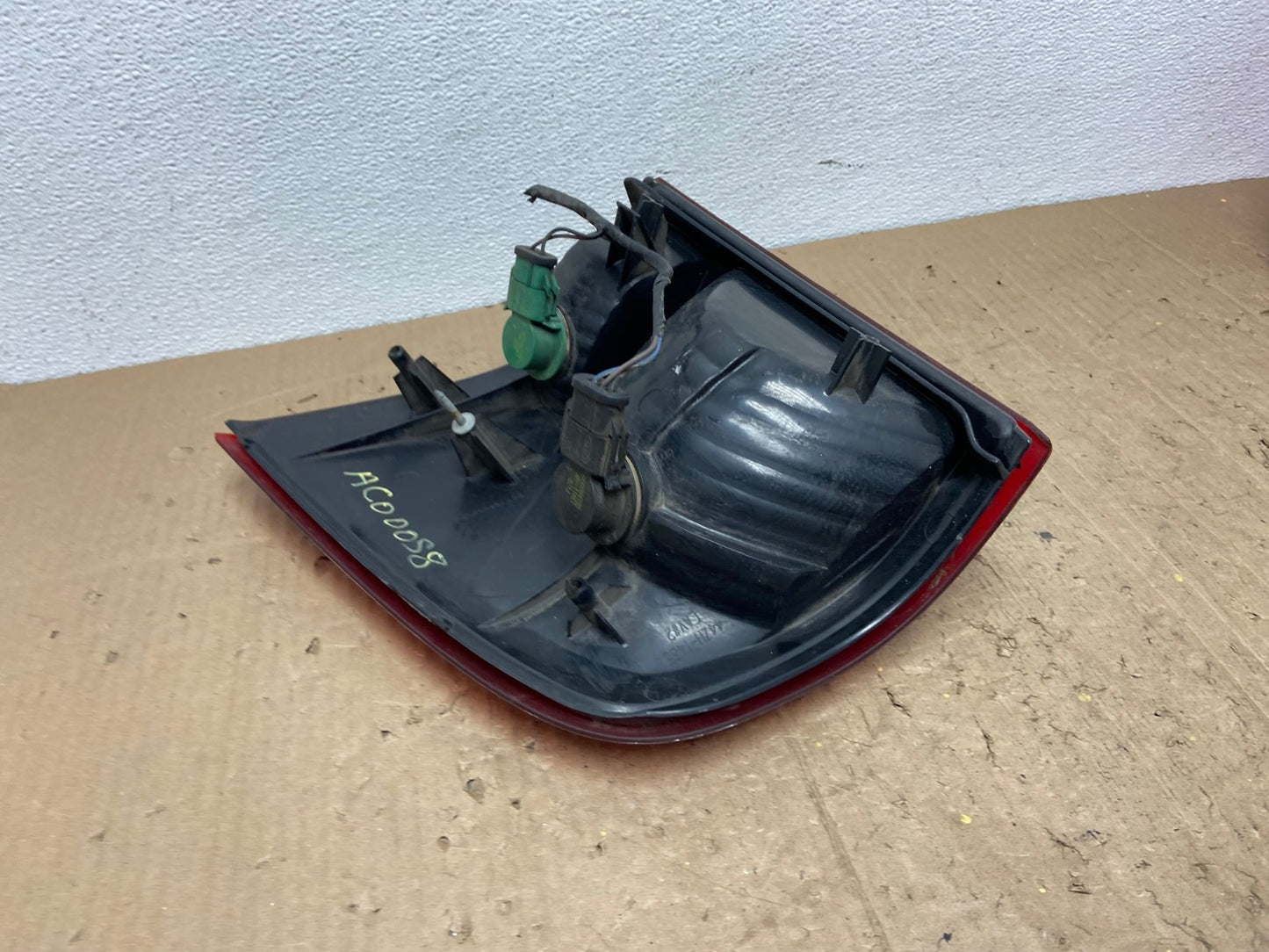 2002 to 2005 Ford Explorer Left Driver Lh Side Tail light AC0058 LK8