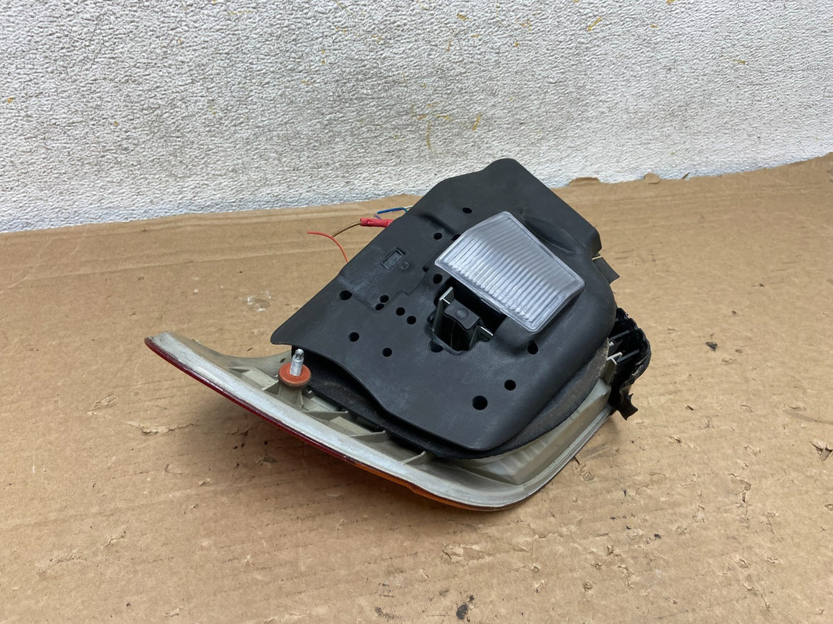 1999-2001 Bmw 3 E46 325i 328i 330i Coupe Left Driver LH Tail Light AH8847 DG4