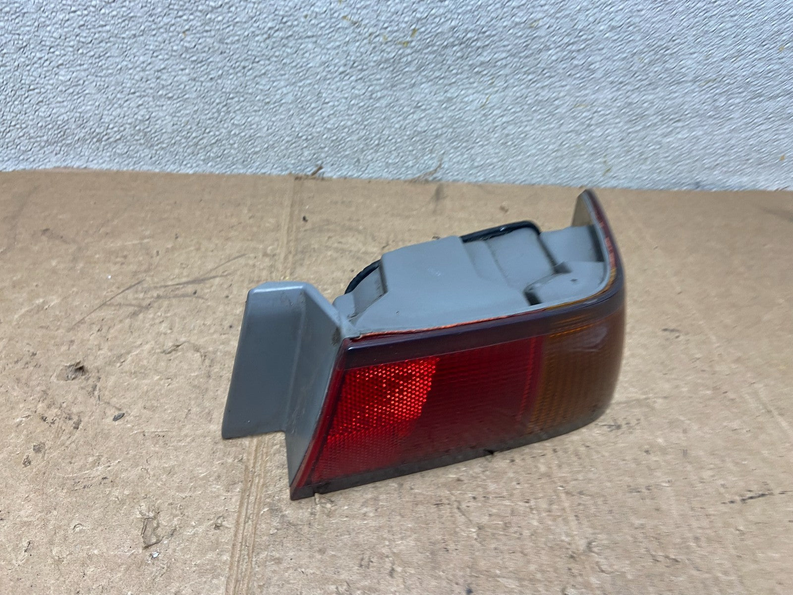 1997 1998 1999 Toyota Camry Tail Light Right Passenger Rh Side Oem AA27332
