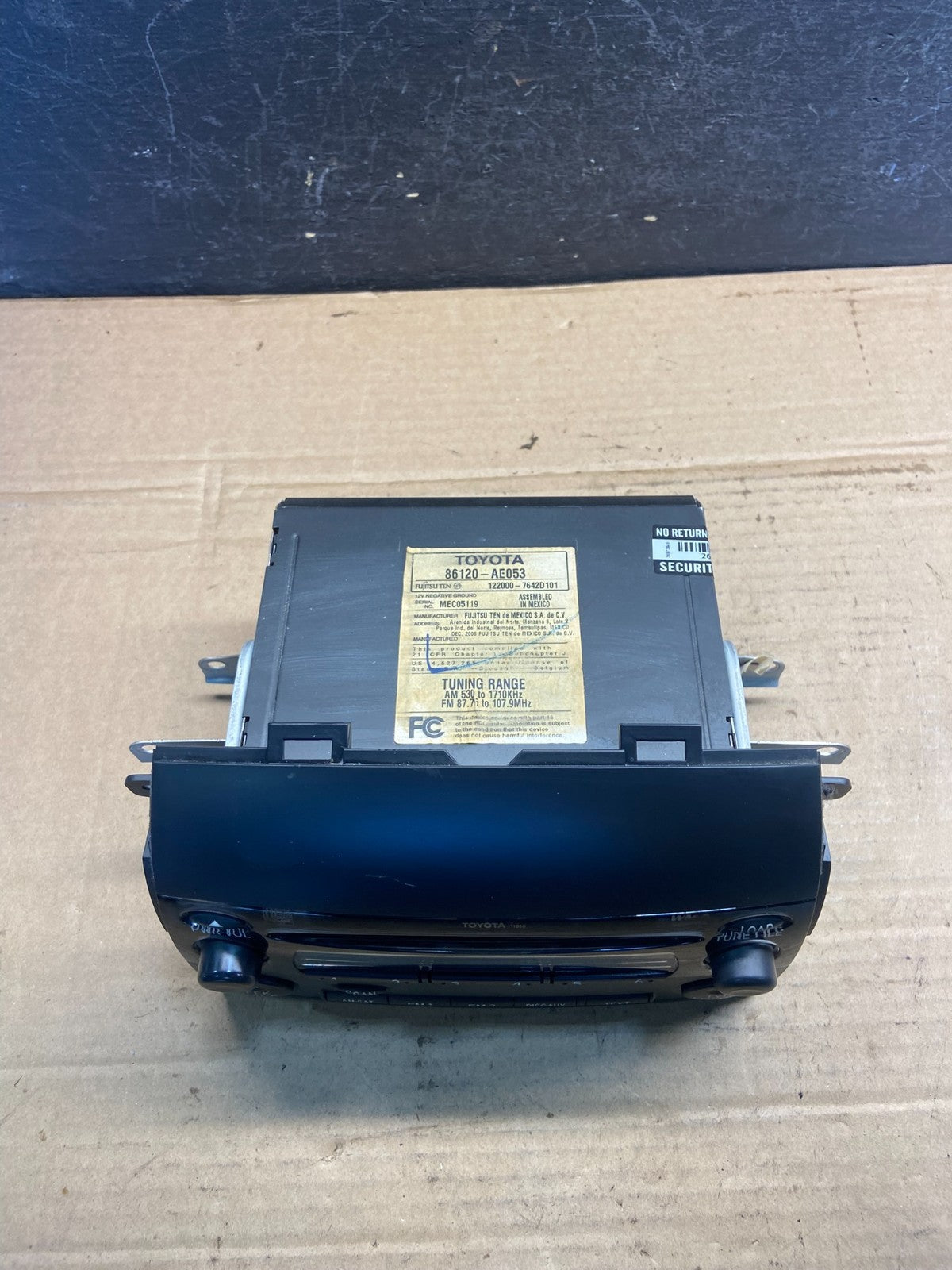 2004 to 2010 Toyota Sienna AM FM CD WMA Mp3 Radio Receiver ae2519 DG3
