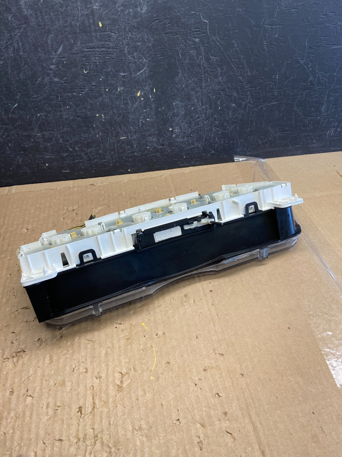 2006 Ford E350 Gauge Speedometer Cluster ad6814 DG5