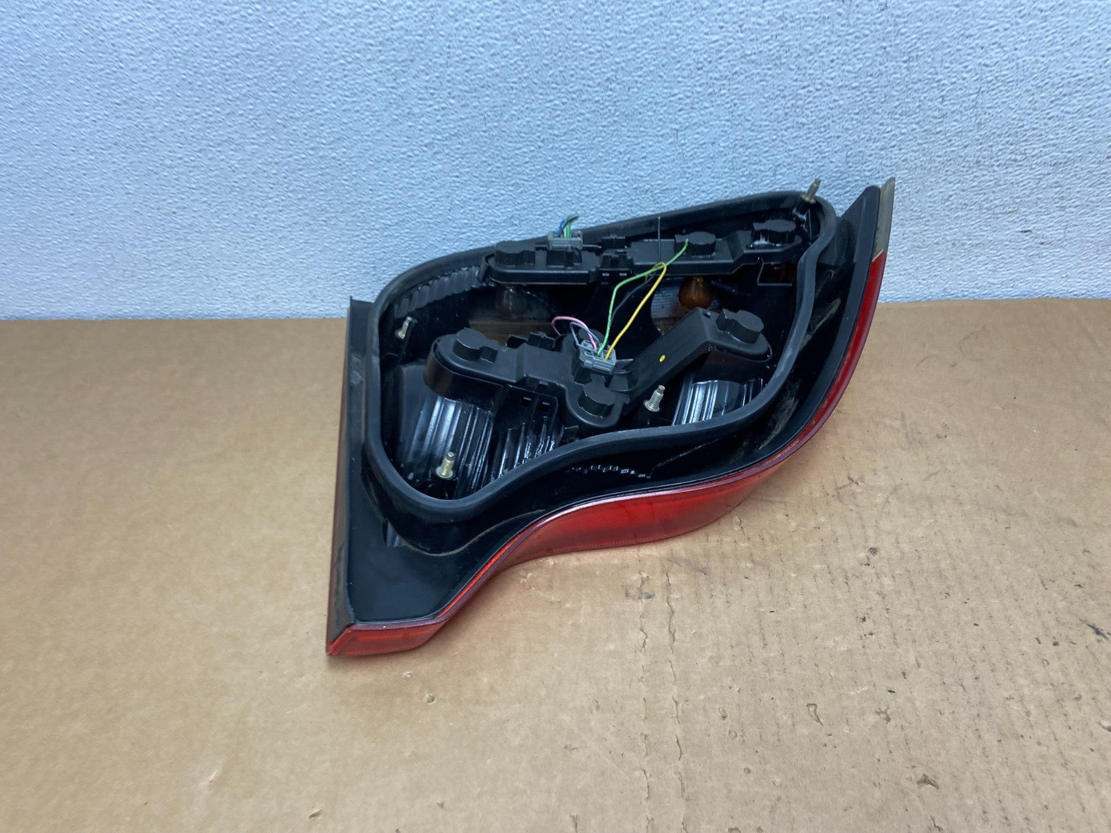 2001 to 2004 Volvo S60 Right Passenger Side Tail Light AC8515 DW5