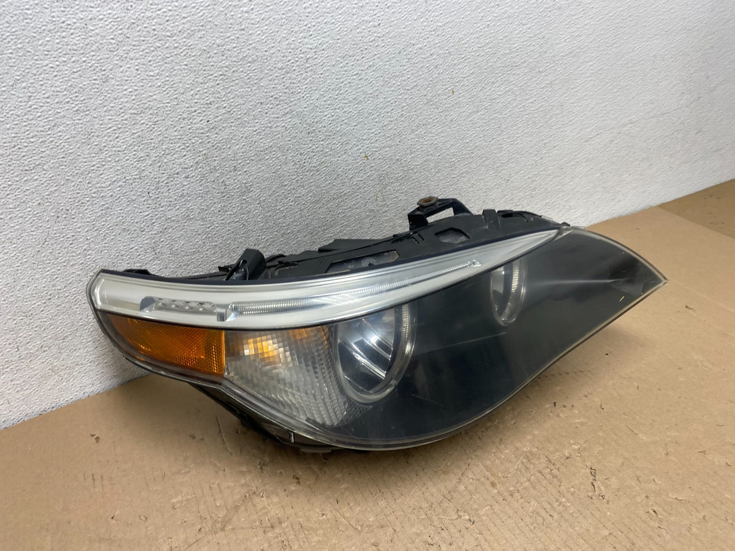 Halogen 2004 -2007 BMW 535i 5 Series Right Passenger Side Headlight AF3229 DW2