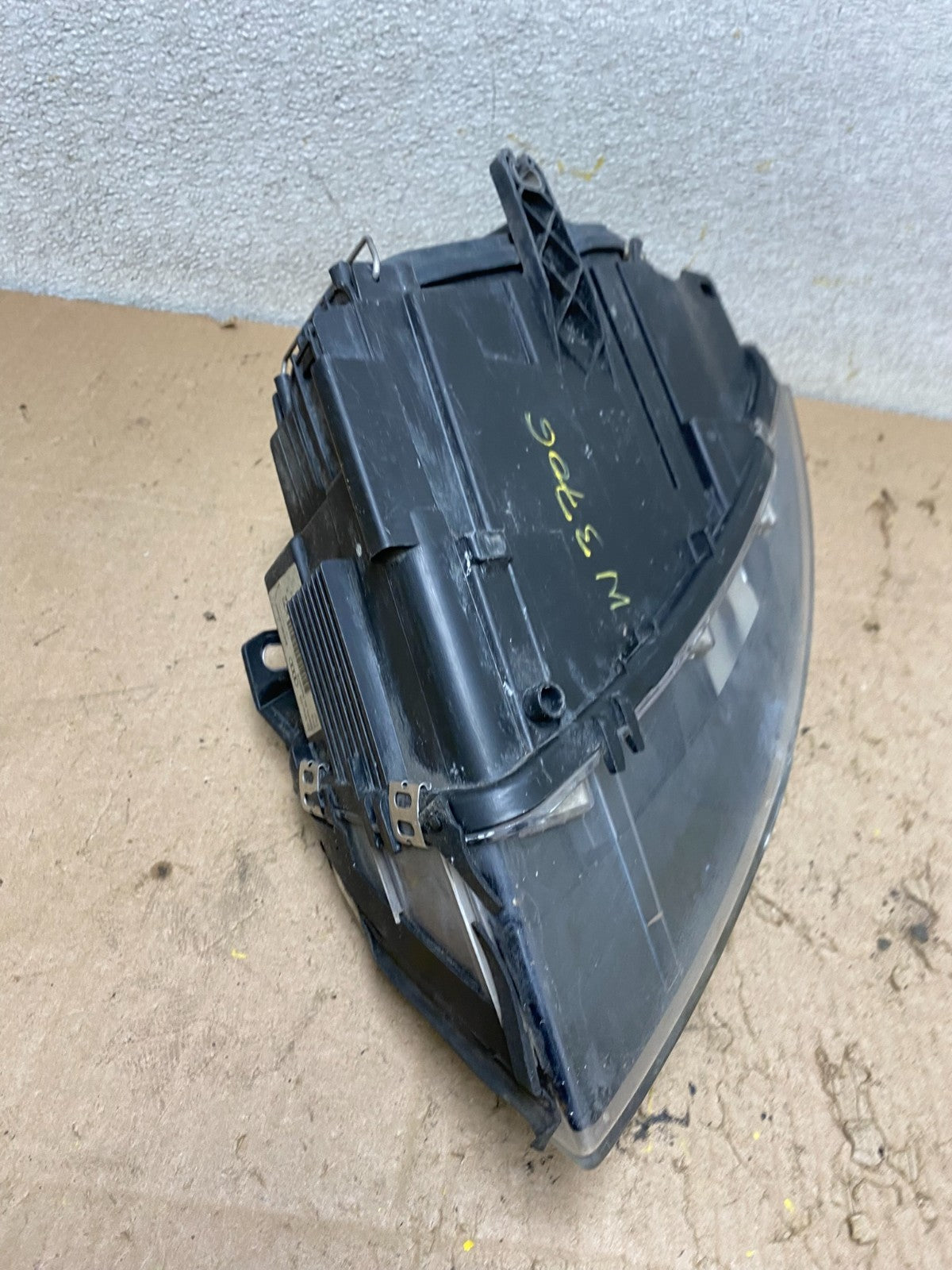 Halogen 2003 to 2006 Audi A4 Convertible Right Passenger RH Headlight W3706 DW11