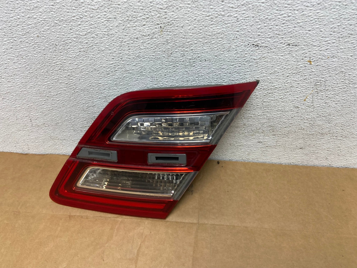 2013 to 2018 Ford Taurus Right Passenger Rh Side Tail Light Inner AD4415 LK1