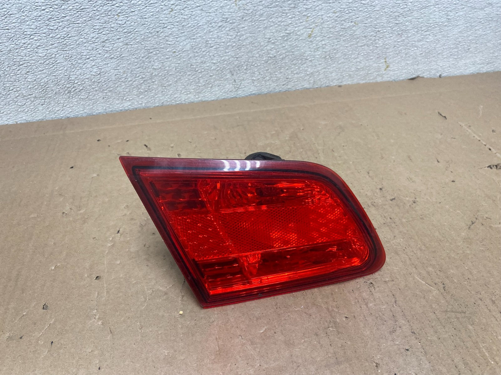 2010-2014 Subaru Legacy Left Driver LH Side Tail Light Inner OEM S0727 DW0