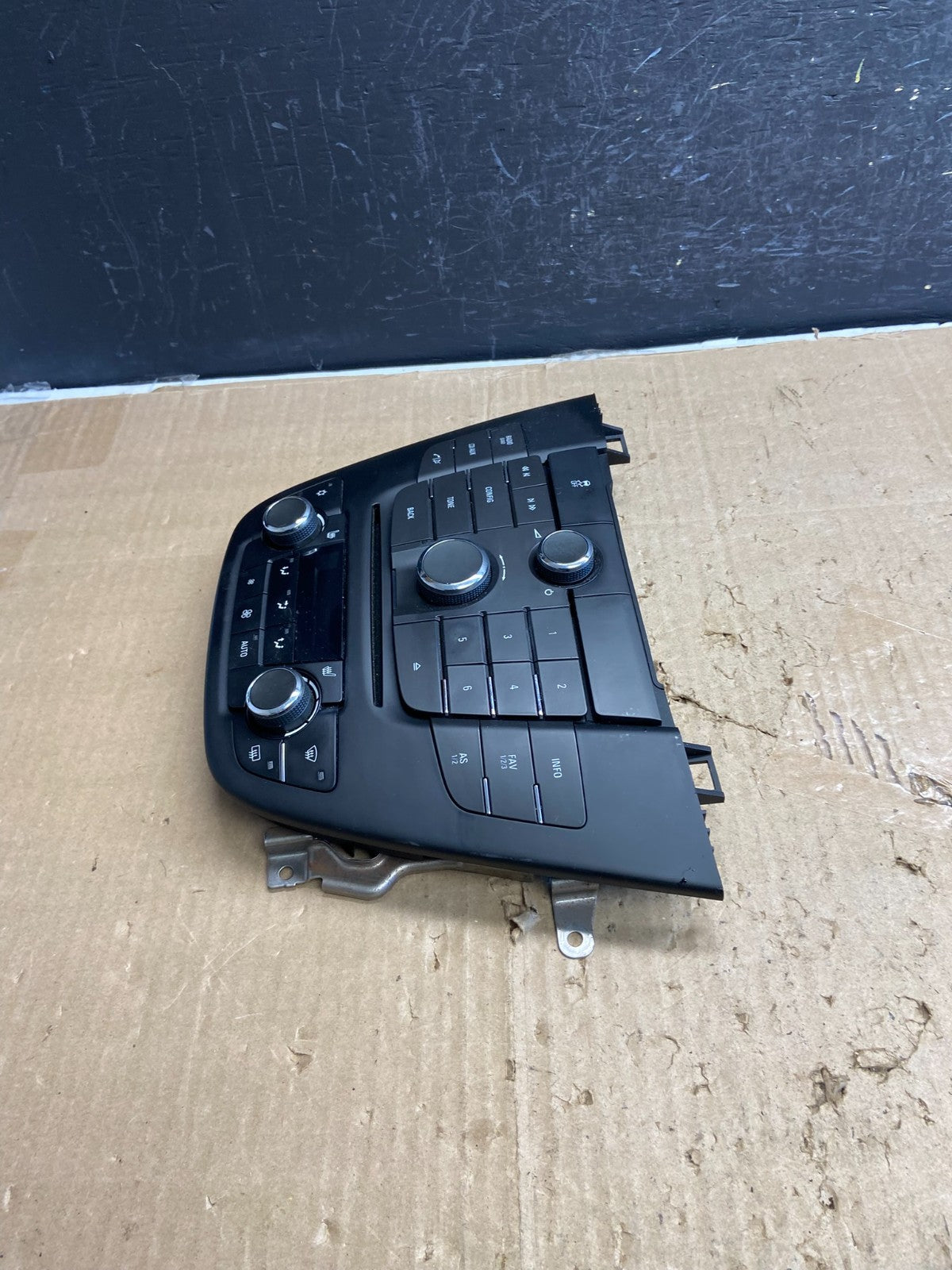 2011 to 2013 Buick Regal Radio AC Heater Temperature Climate Control AE2049 DG2