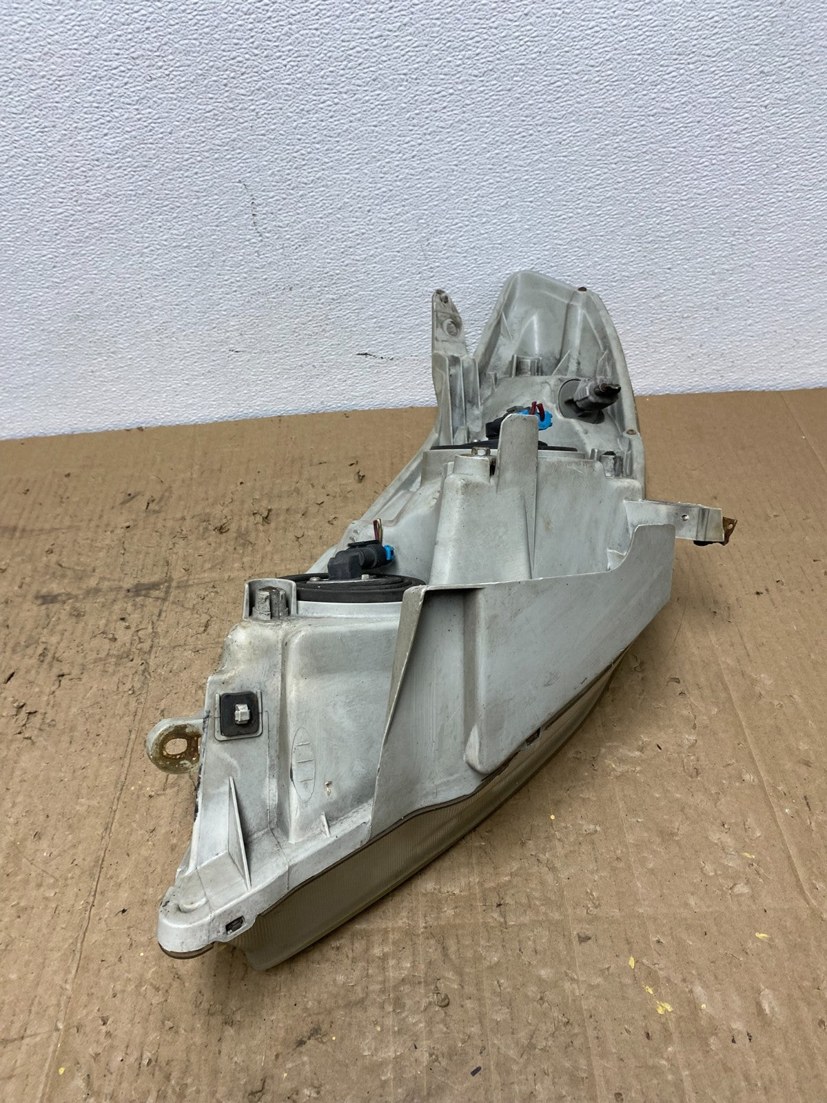2003 to 2008 Toyota Matrix Right Passenger Rh Halogen Headlight Oem AC0144 DW5