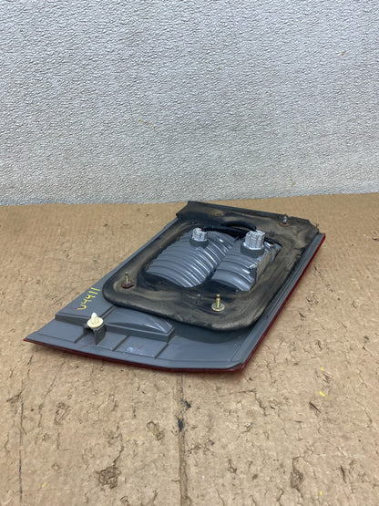 2005 2006 2007 Honda Odyssey Inner Right Passenger RH Tail Light V4411 DW6