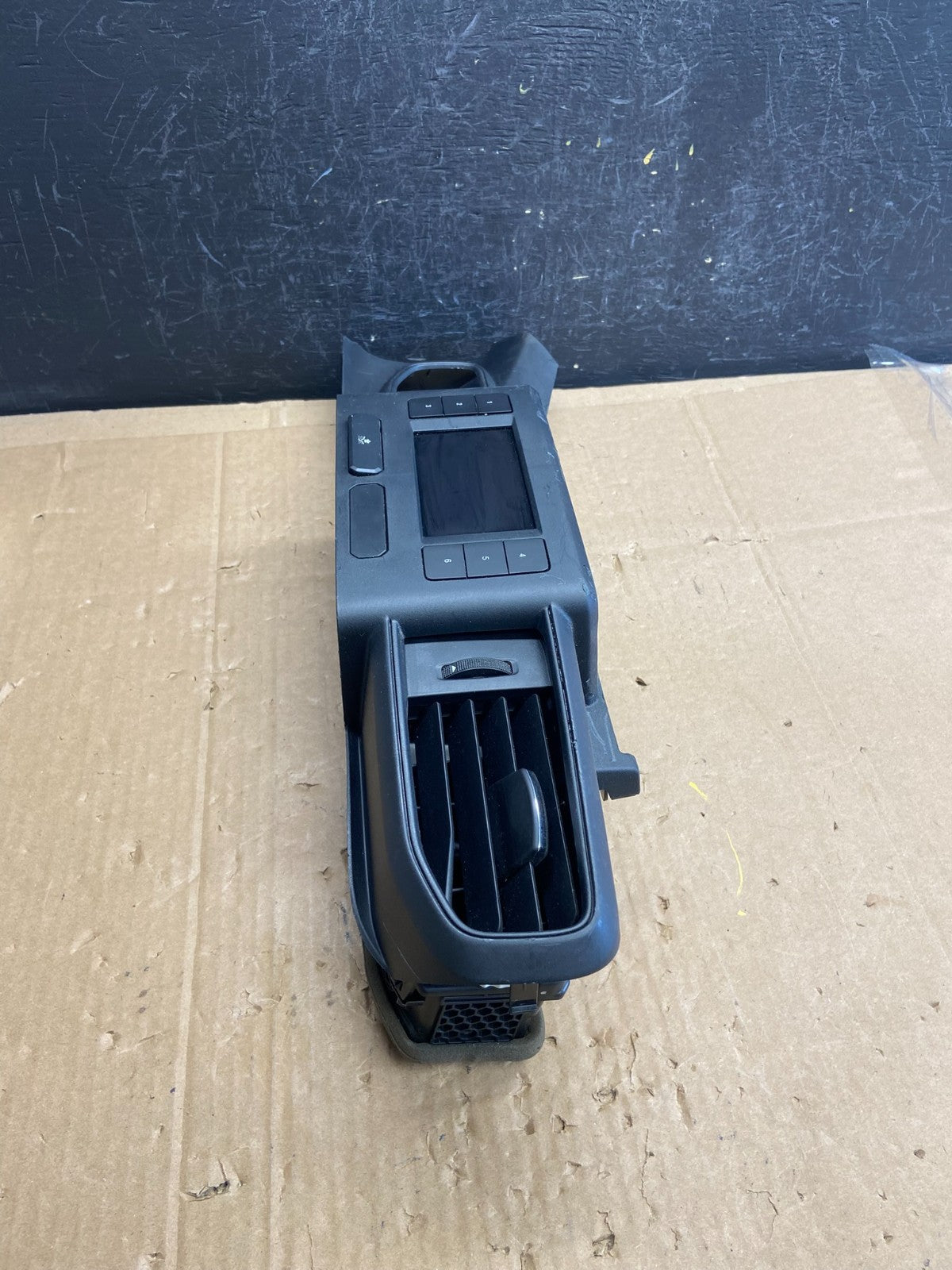 2020 to 2023 Ford Explorer Console Radio Display Screen Air Vents ad2187 DG2