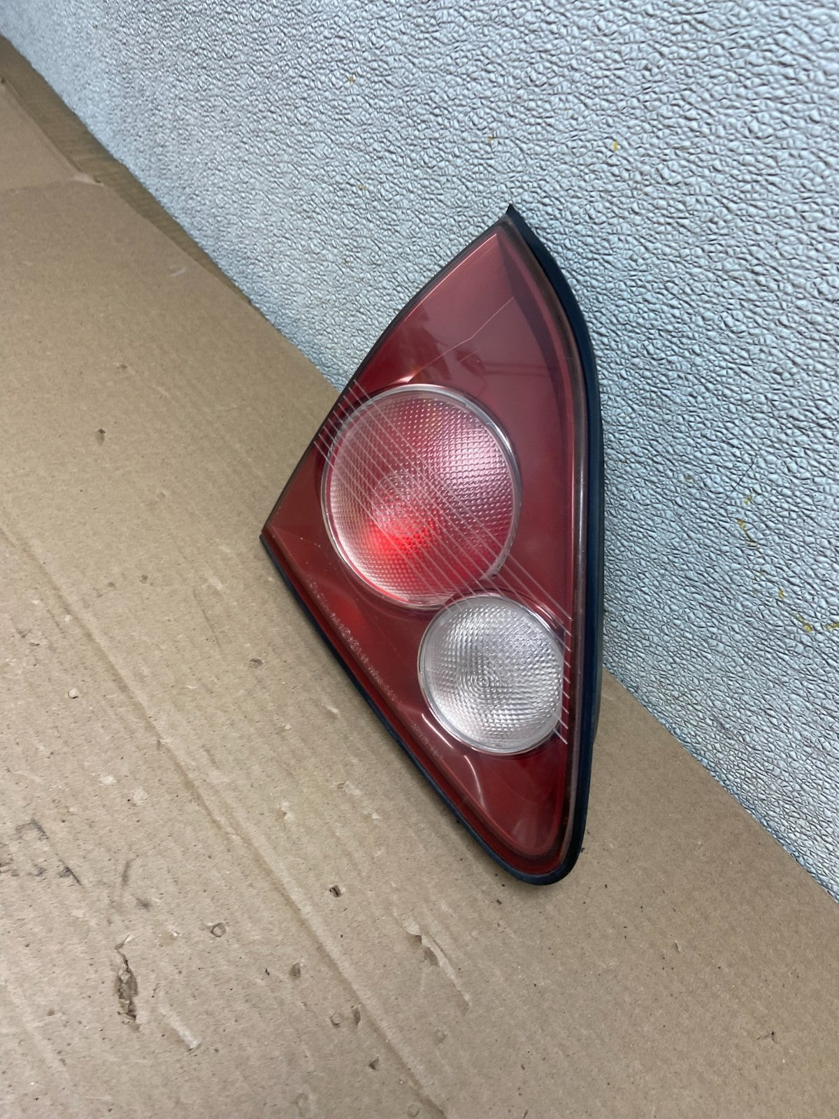 1999-2001 Lexus Rx300 Left Driver Lh Tail Light Inner Trunk Lid Oem AB1320 LK1