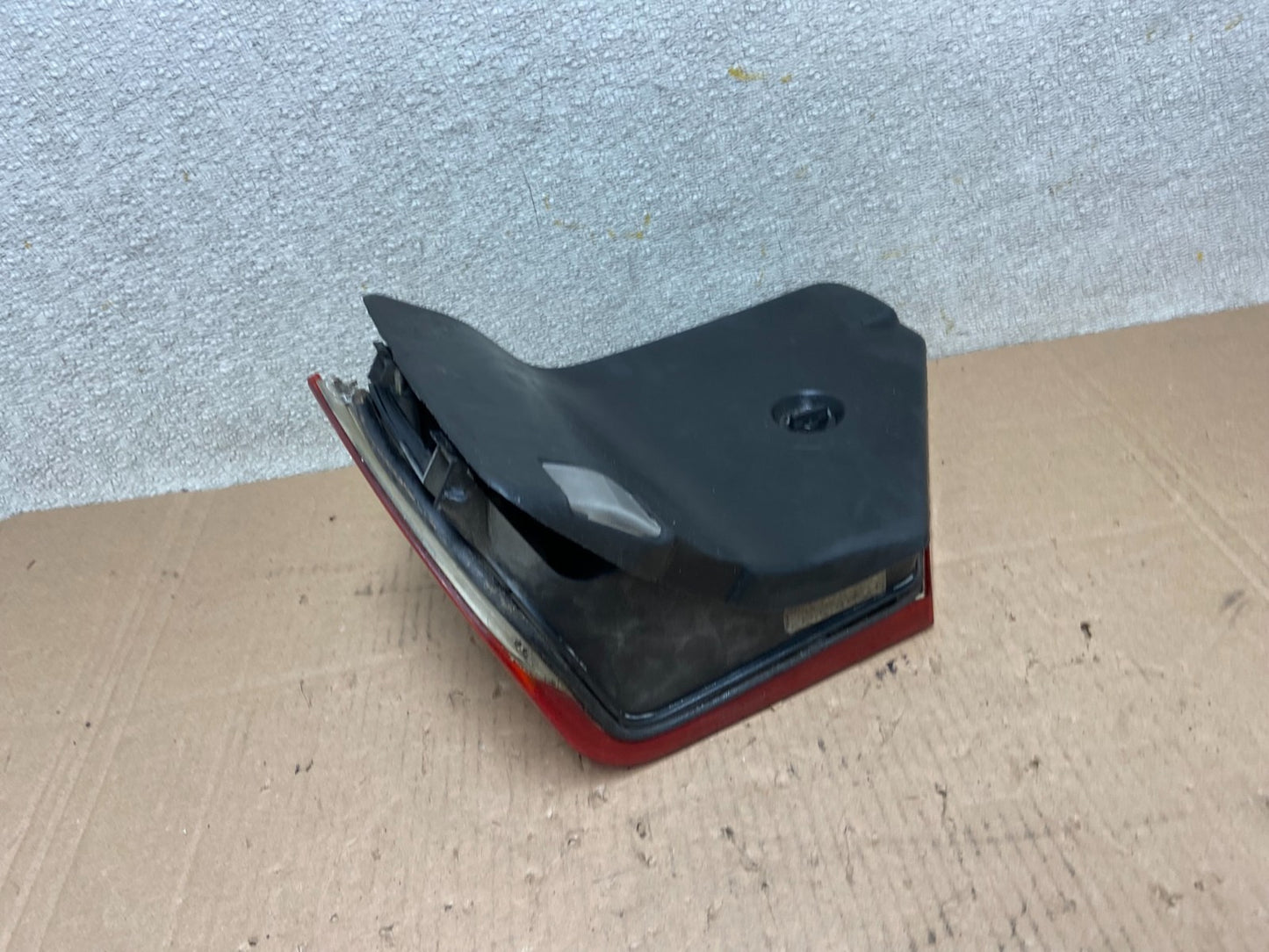 1992-1994 Mercedes W140 S600SEL S600 Left Driver Lh Tail light OEM X9347 DG3