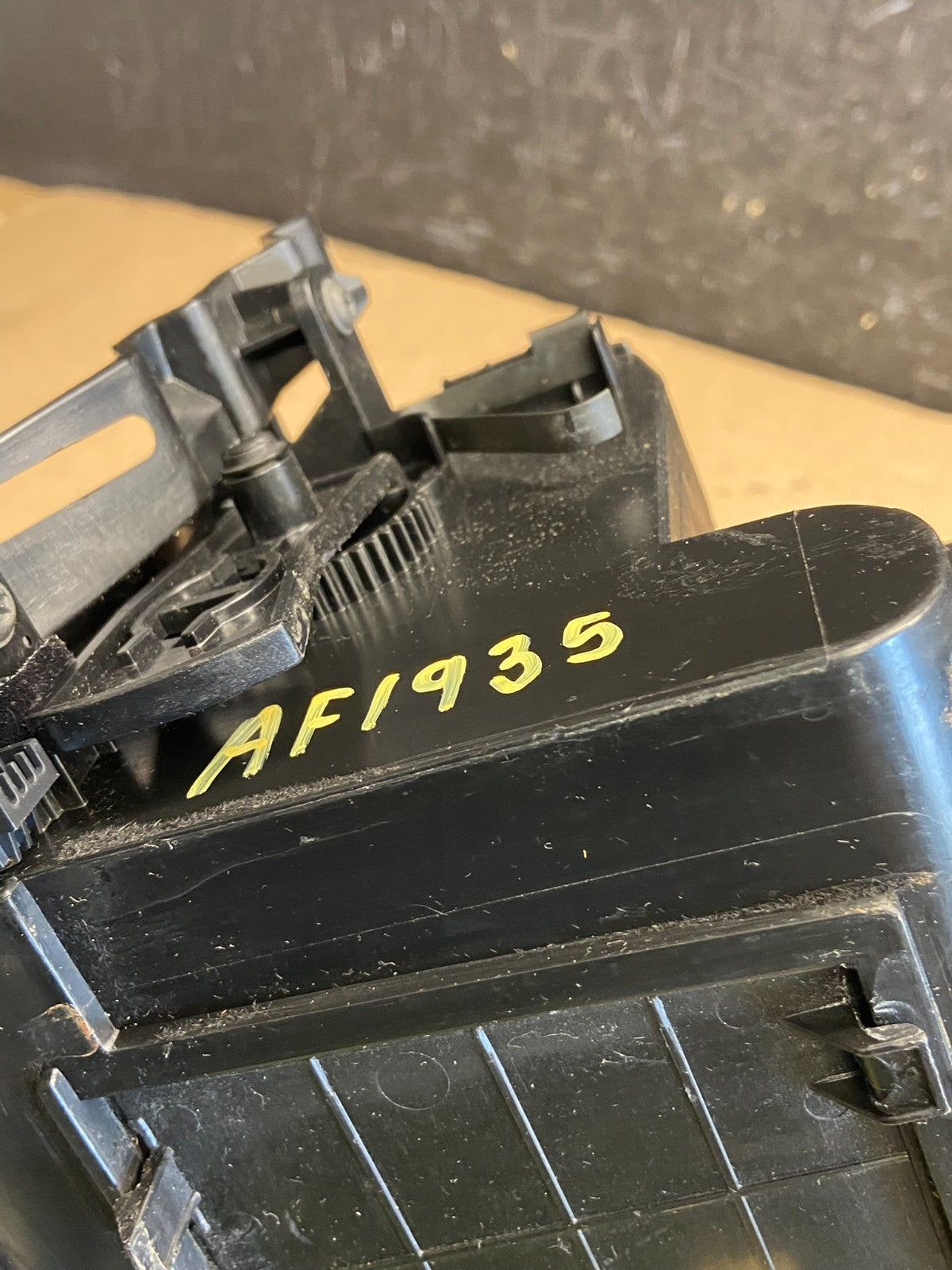 2013 Lincoln MKX Center Console Gear Shifter Bezel Cup Holder Panel AF19357