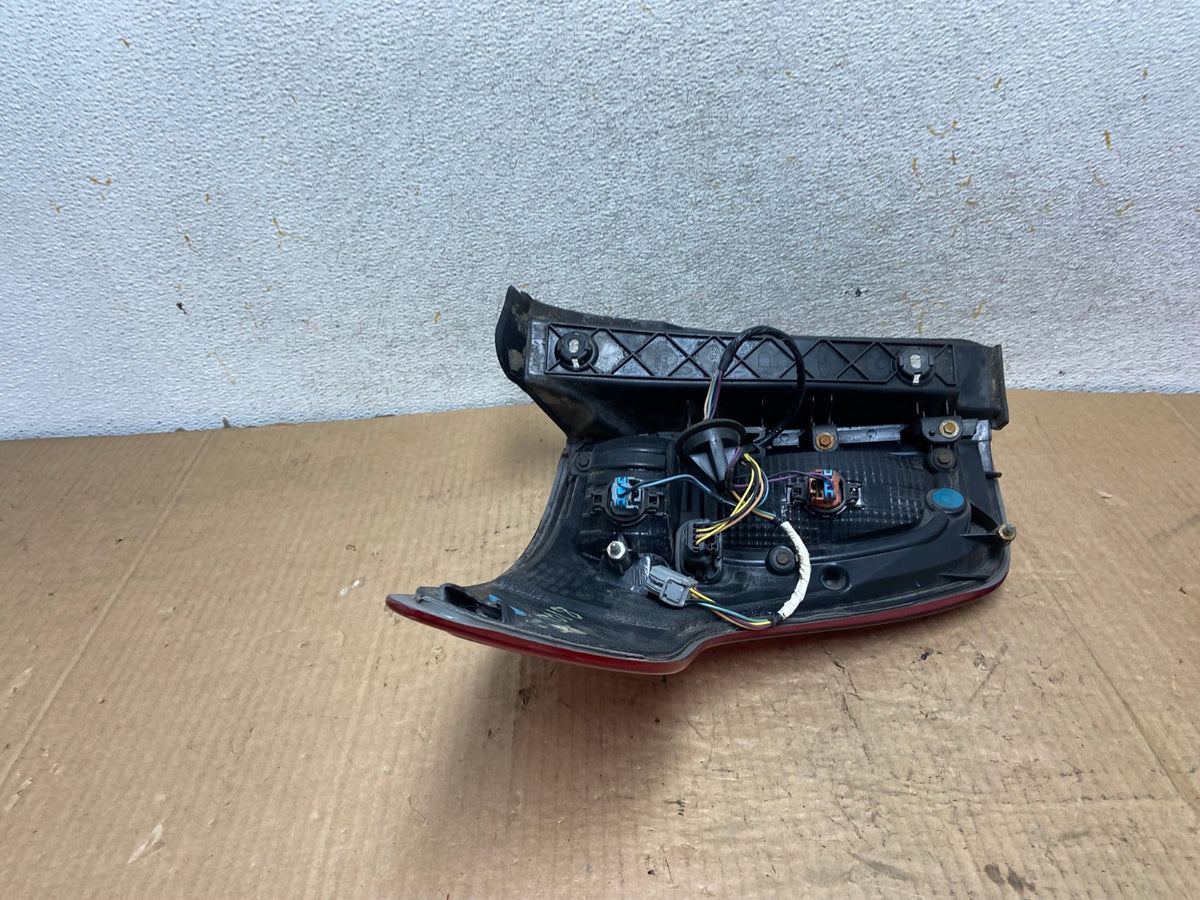 2011 2012 2013 2014 2015 Ford Explorer Right Passenger RH Tail light AI8018 LK6