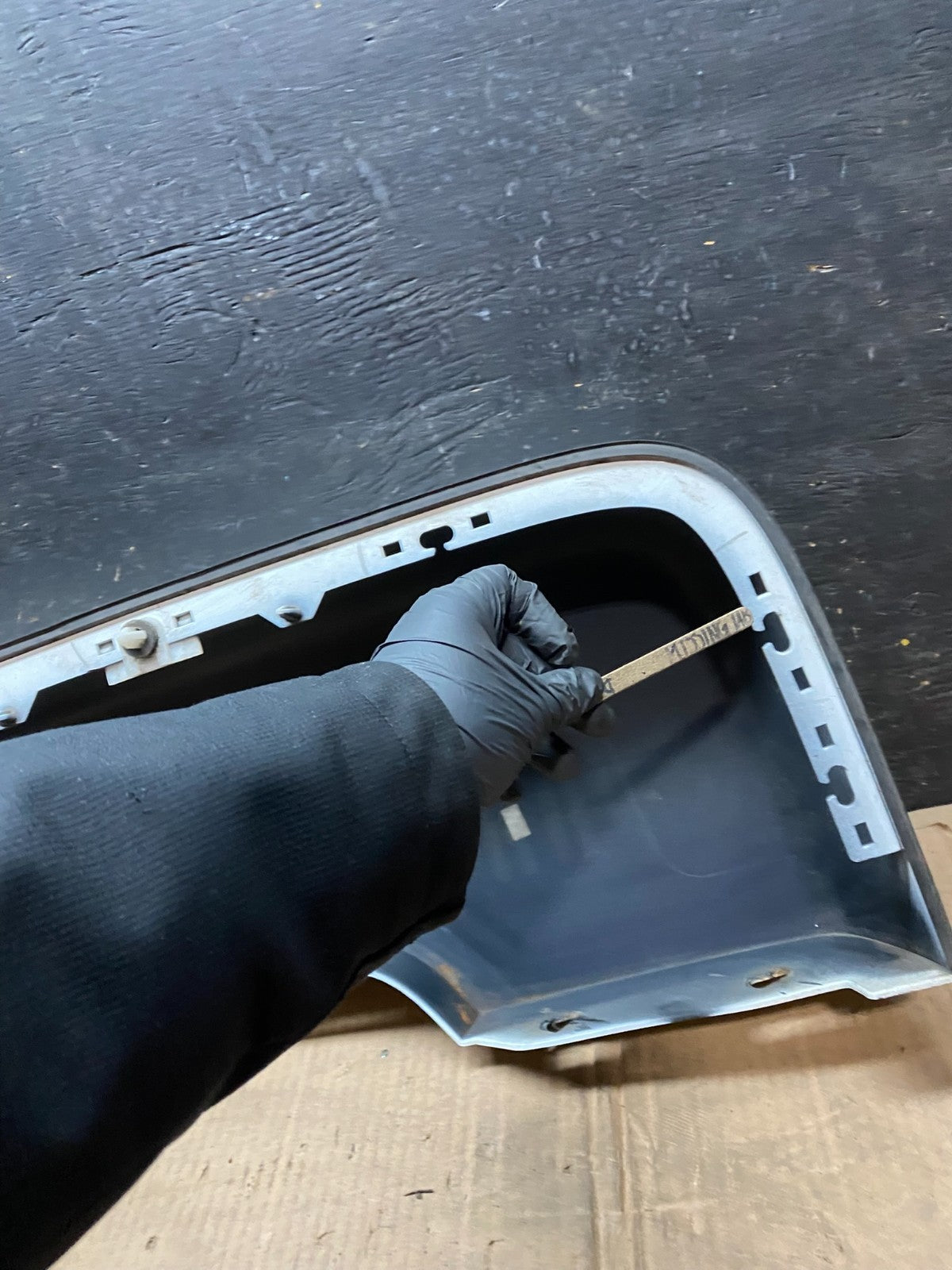 2006 to 2010 Hummer H3 Rear Right Flare Door Molding Trim OEM W2186 DG15