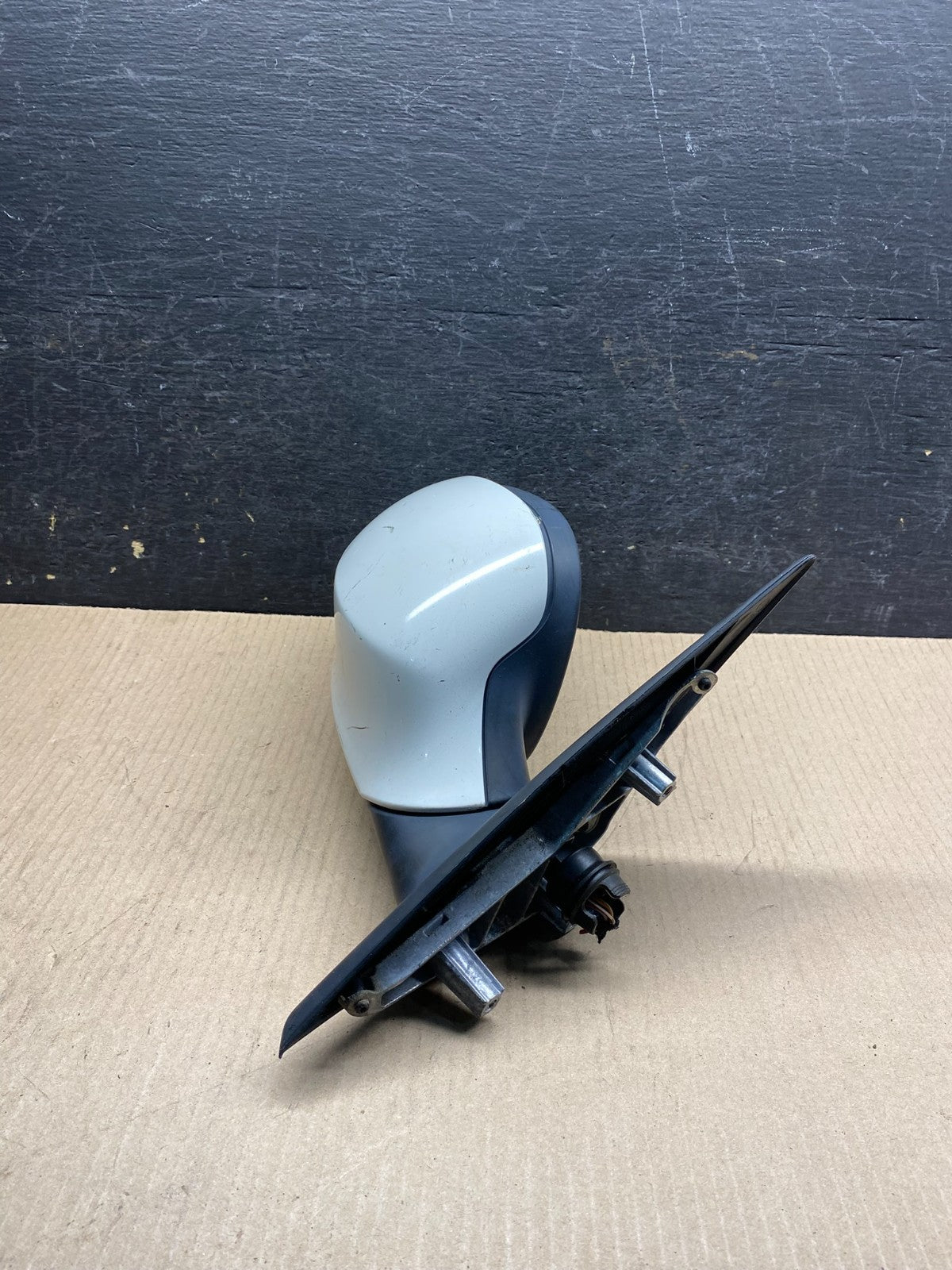 2009 to 2011 BMW 3-Series Right Passenger RH Side View Door Mirror ai7124 DG2