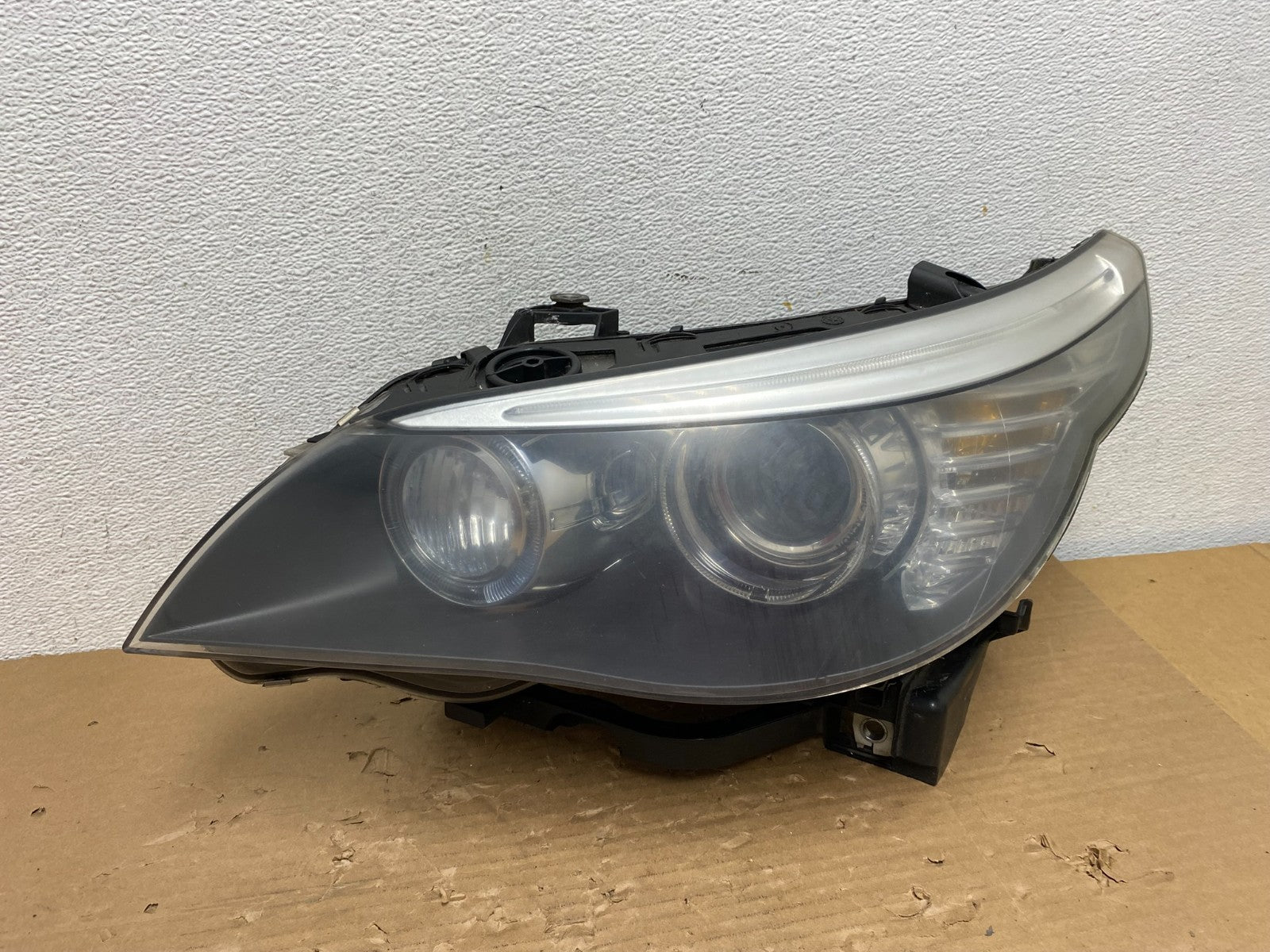 2008 to 2010 Bmw 5 Series 535I 550 Xenon Left Driver LH Headlight AD4300 DW0