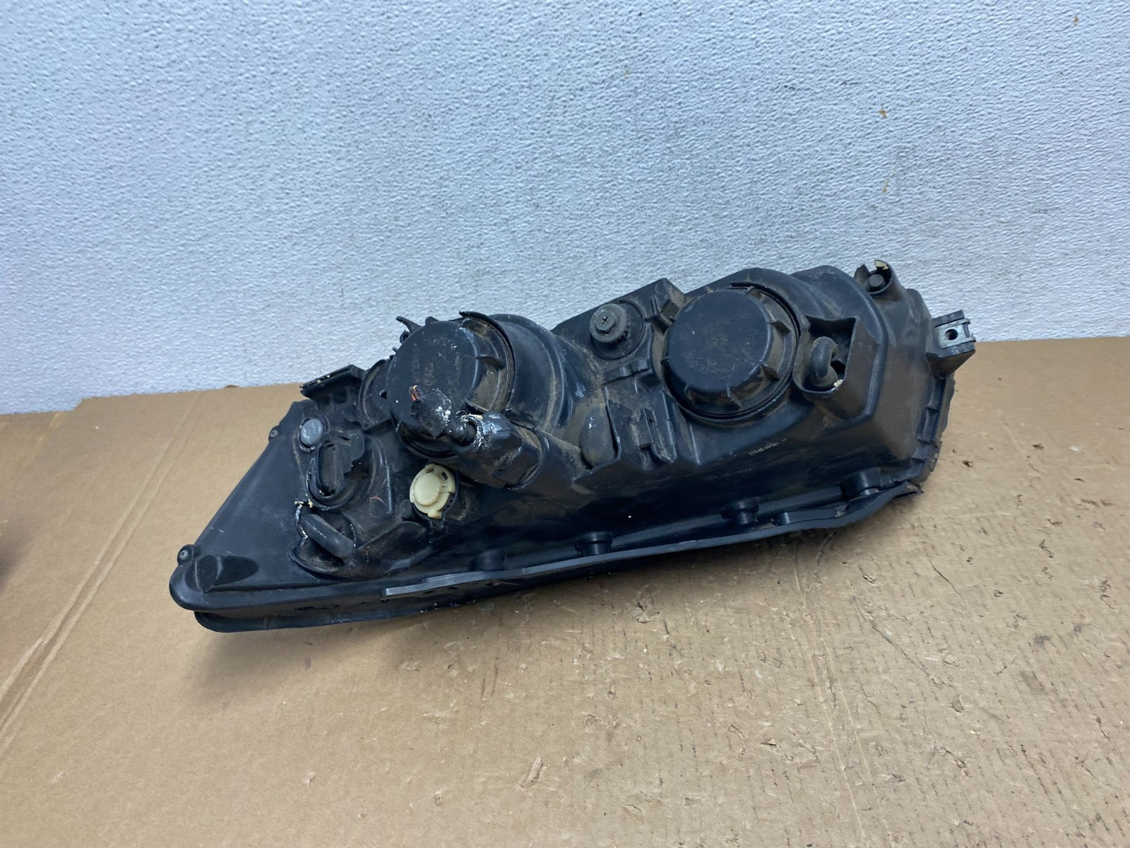 2006-2008 Hyundai Sonata Right Passenger Rh Side Headlight Halogen AD8156 DW5