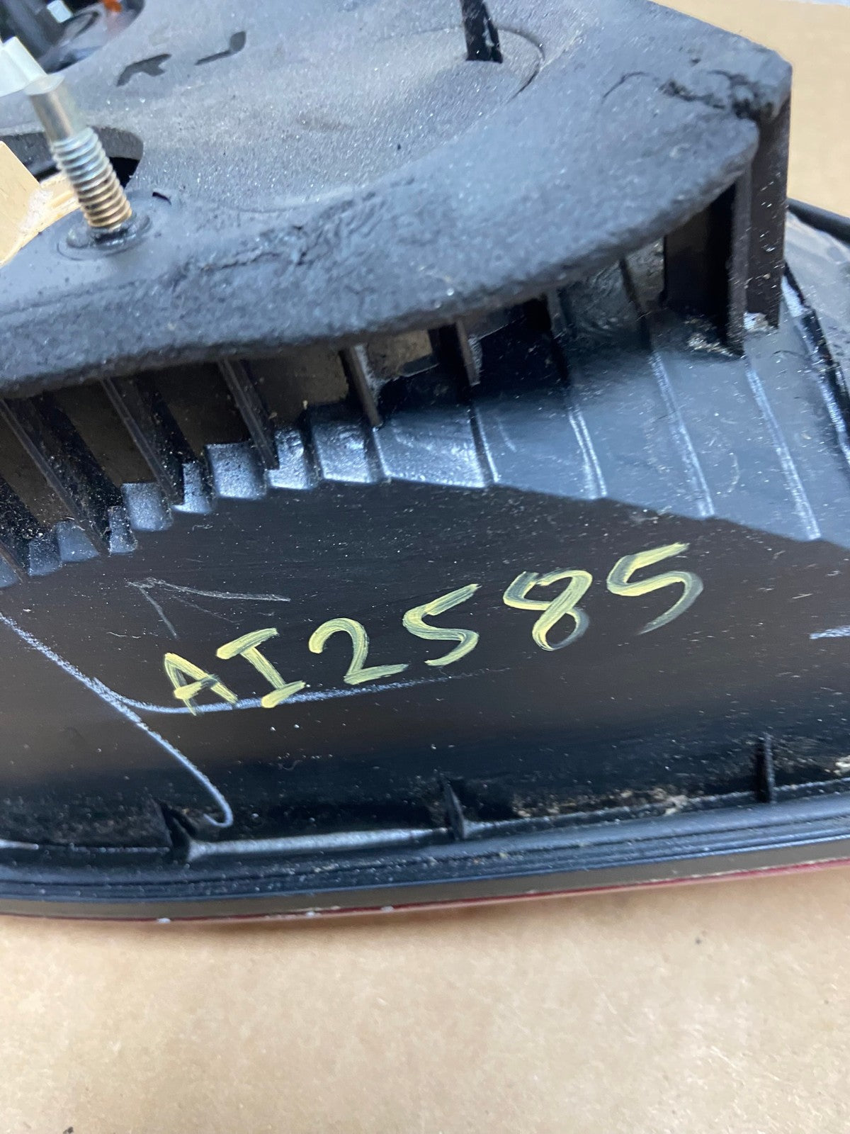 2002 2003 2004 Toyota Camry Tail Light Right Passenger Rh Side AI2585 LK6