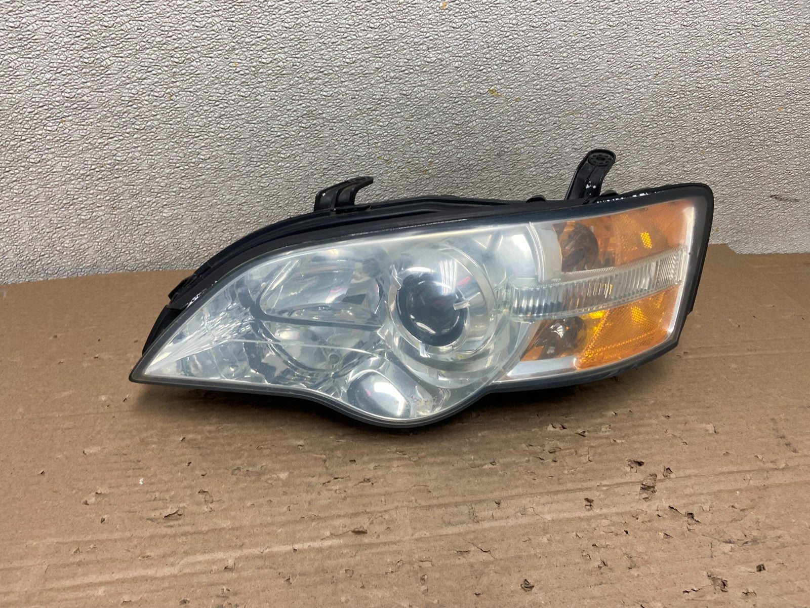 2006 to 2007 Subaru Legacy Left Driver LH Side Headlight Oem AB1541 DW0