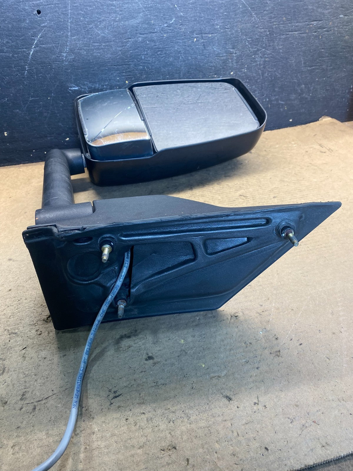 2009 to 2018 Chevrolet Express G3500 G4500 Left Driver LH View Mirror AA3026 MS3