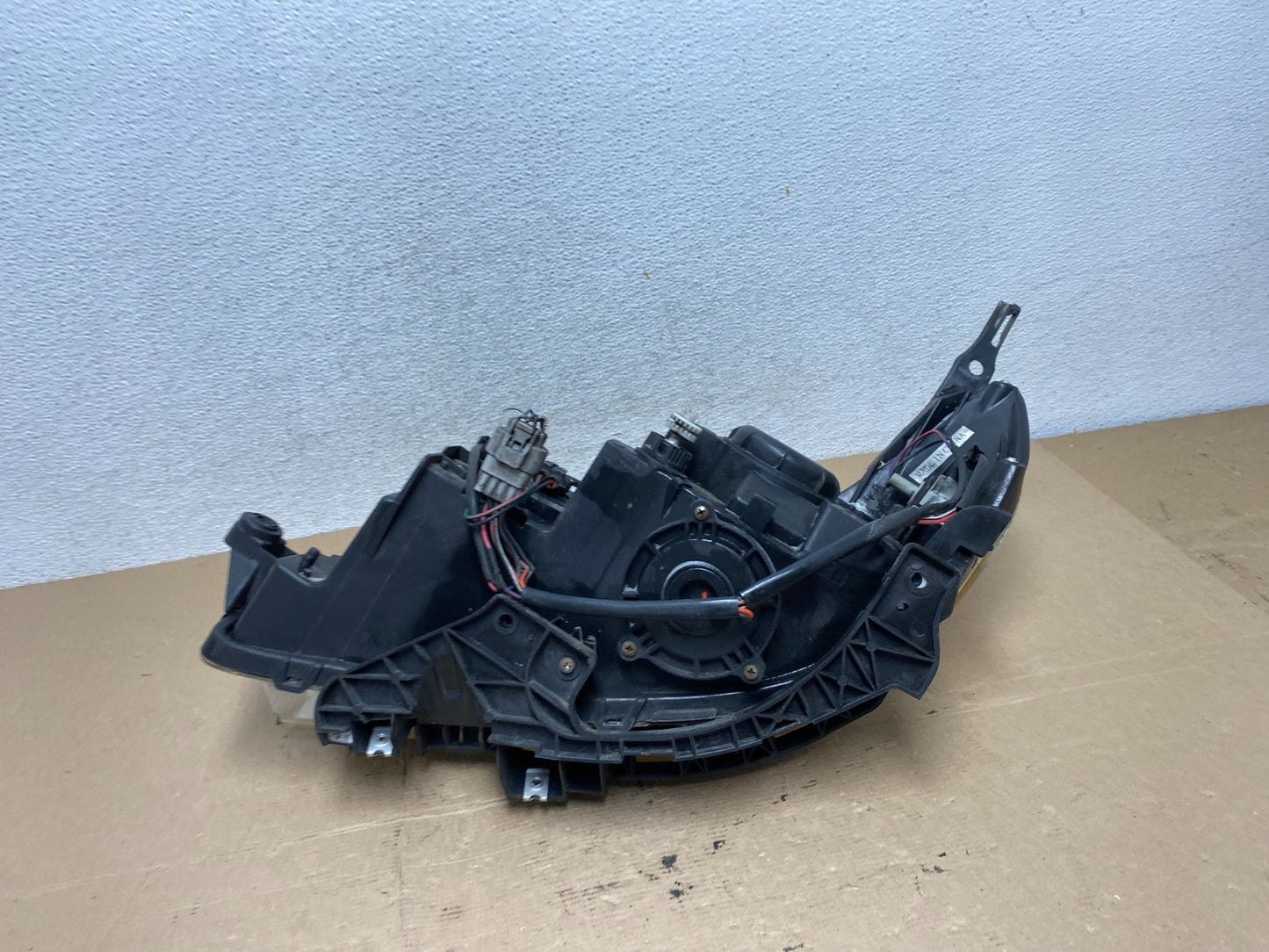 2009 - 2013 Subaru Forester Right Passenger Side Halogen Headlight AF4577 DW7
