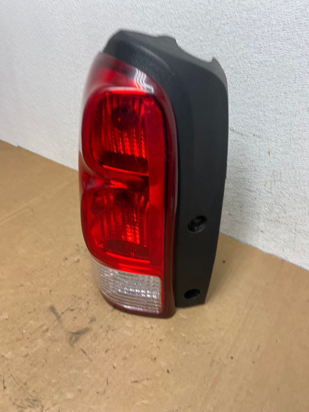 2005 to 2009 Pontiac Montana / Uplander Left Driver Lh Tail Light TYC AD3118 LK1