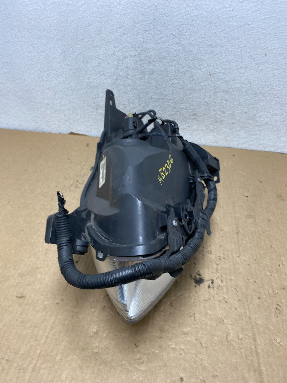 Sedan 2010 2011 2012 Nissan Altima Headlight Right Passenger Rh AG2306 DW8