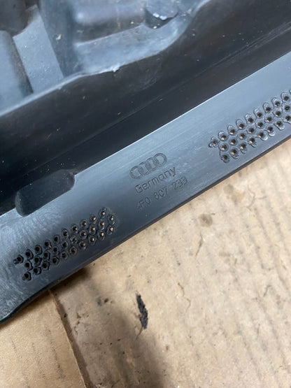 2009 2010 2011 Audi A6 Front Bumper Grille Bracket Retainer V7003 DG6