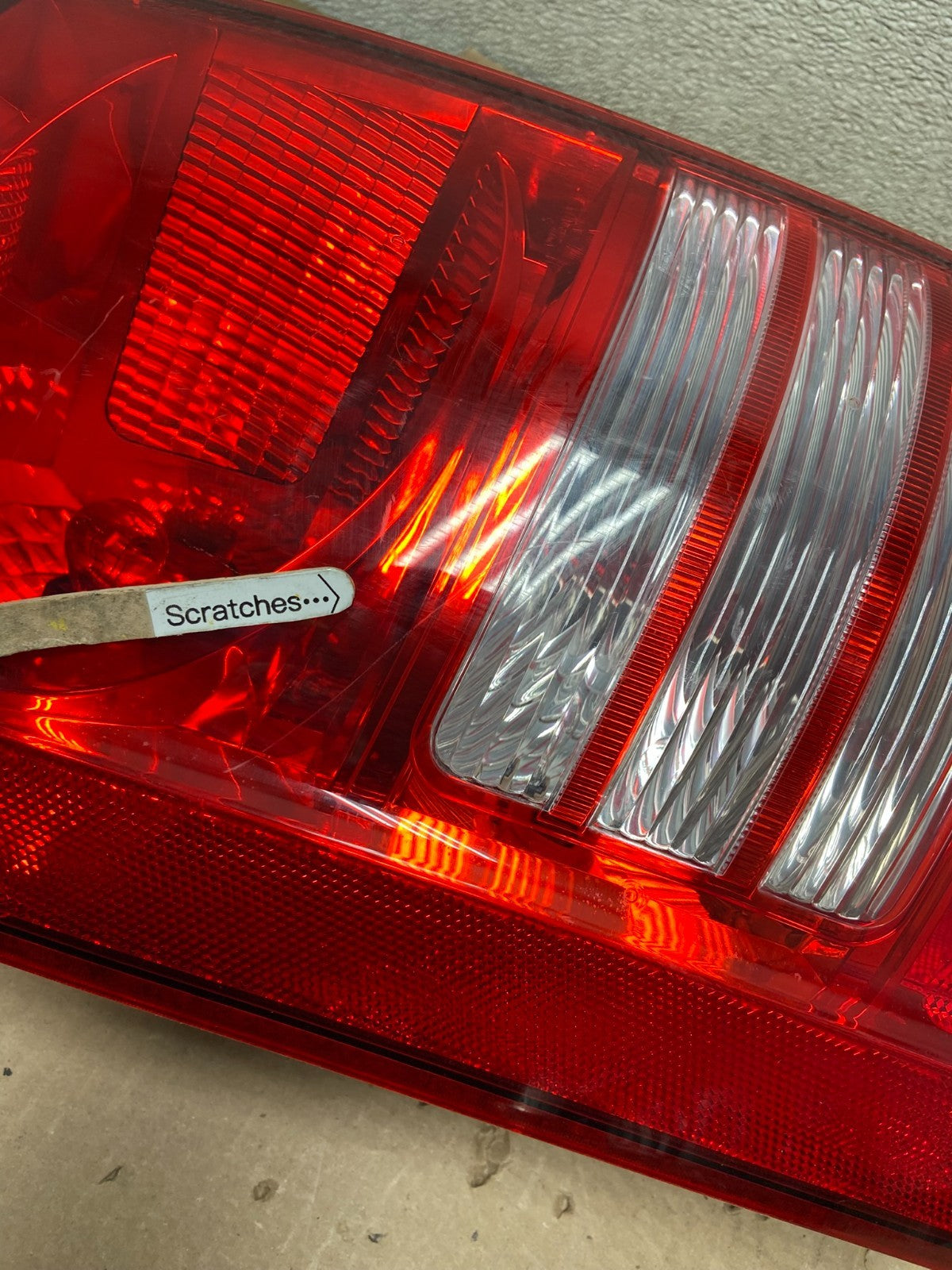 2008-2010 Chrysler Town and Country Left Driver Tail Light Oem AB2415 LK3