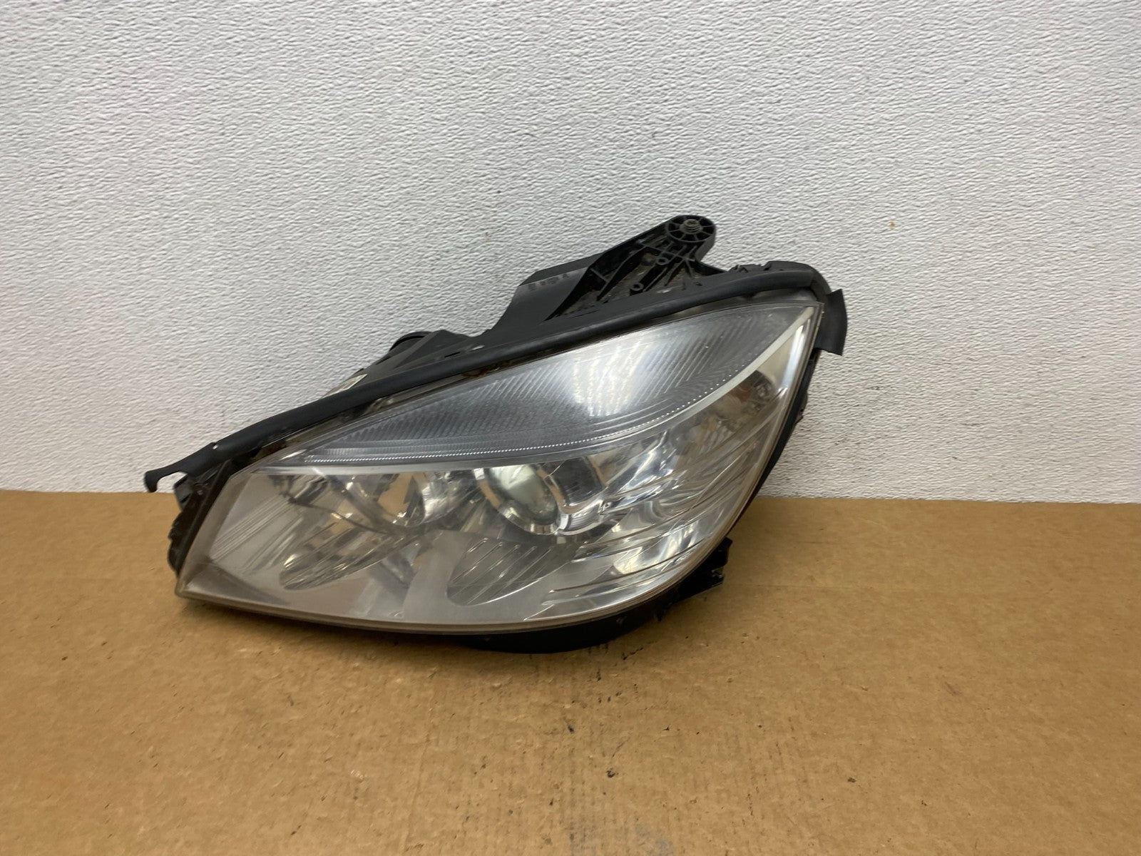 2008-2011 Mercedes C-Class C350 C300 Left Driver Halogen Headlight AD4626 DW0