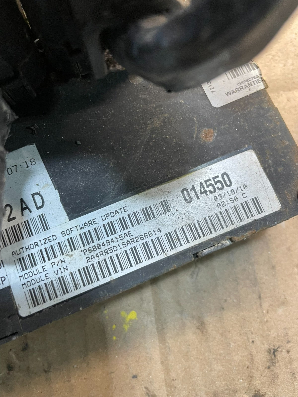 2010 Dodge Caravan Town & Country Engine Computer p68049415ae U2133 DG3