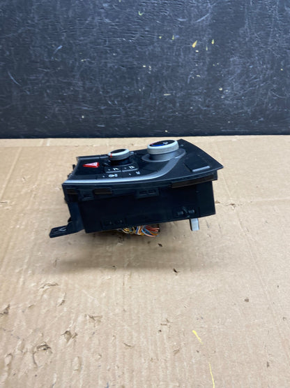 2011 - 2013 Hyundai Elantra Center Heater A/C AC Climate Control Panel AD2229 DG2