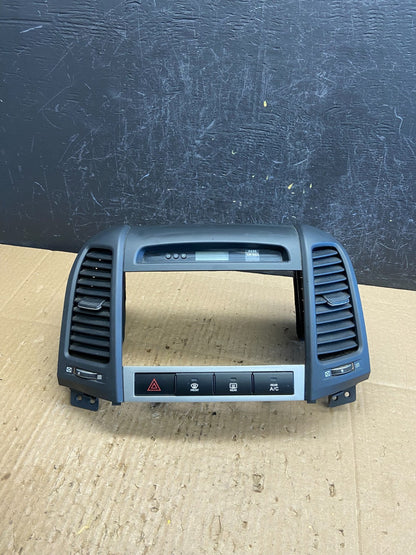 2007 to 2009 Hyundai Santa Fe Center Dashboard Radio Bezel Trim AD1990 DG0
