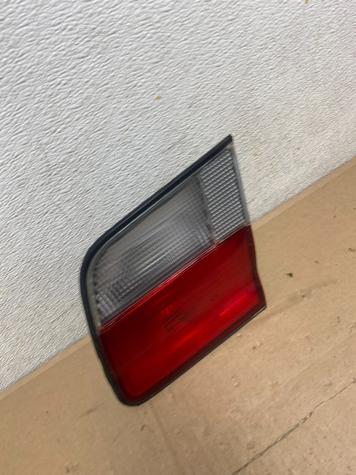 1995 1996 Nissan Maxima Right Passenger RH Side Inner Tail Light Oem I9601 DW2