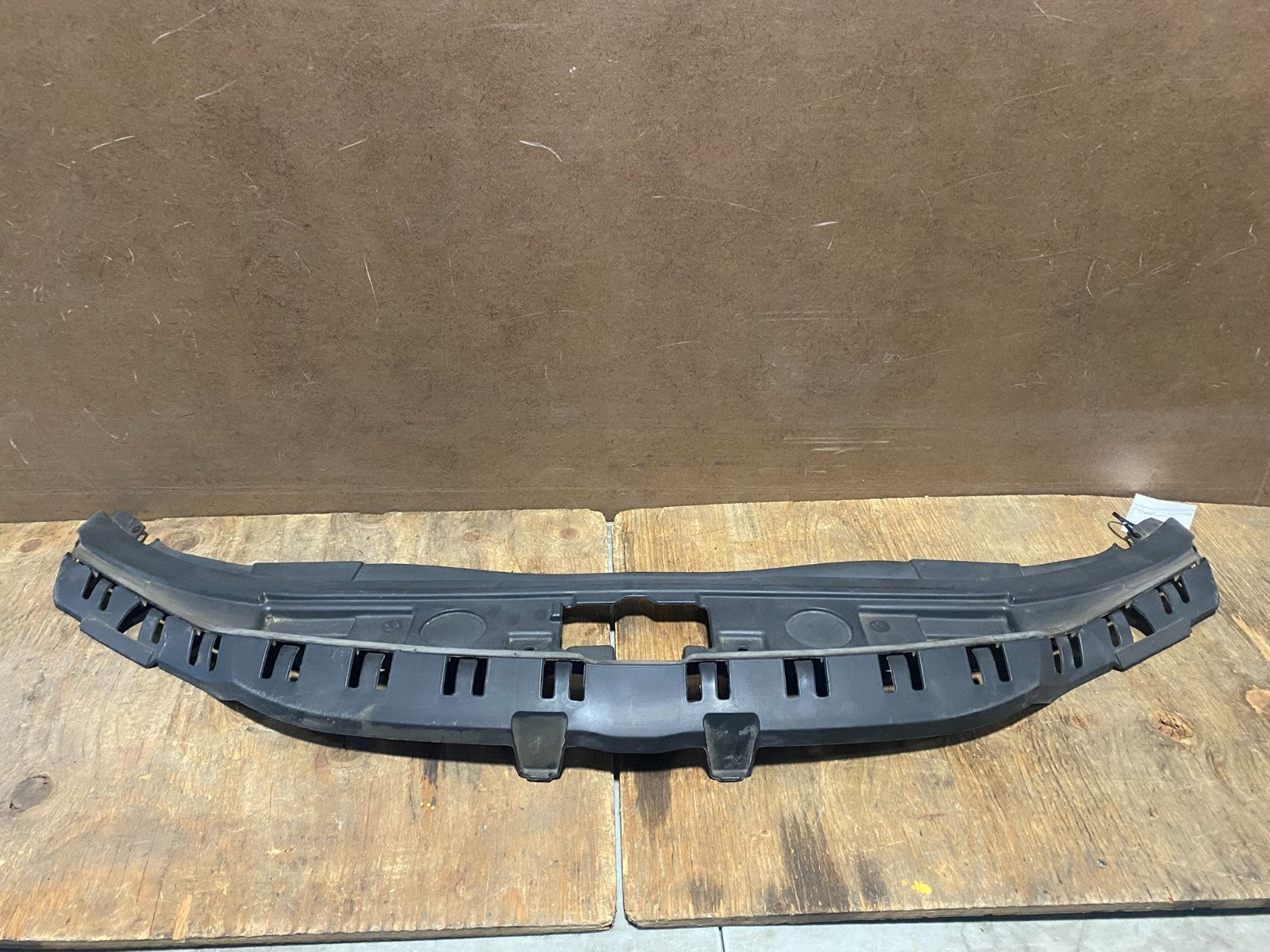 2011 to 2014 Chrysler 300 Front Bumper Upper Radiator Support Cover AD87240
