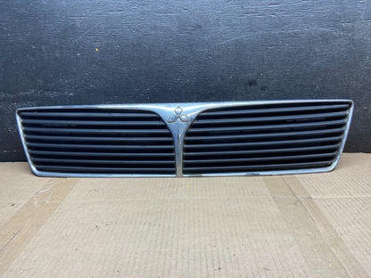2002 2003 Mitsubishi Lancer Front Upper Radiator Grille Grill OEM C8494 DG10