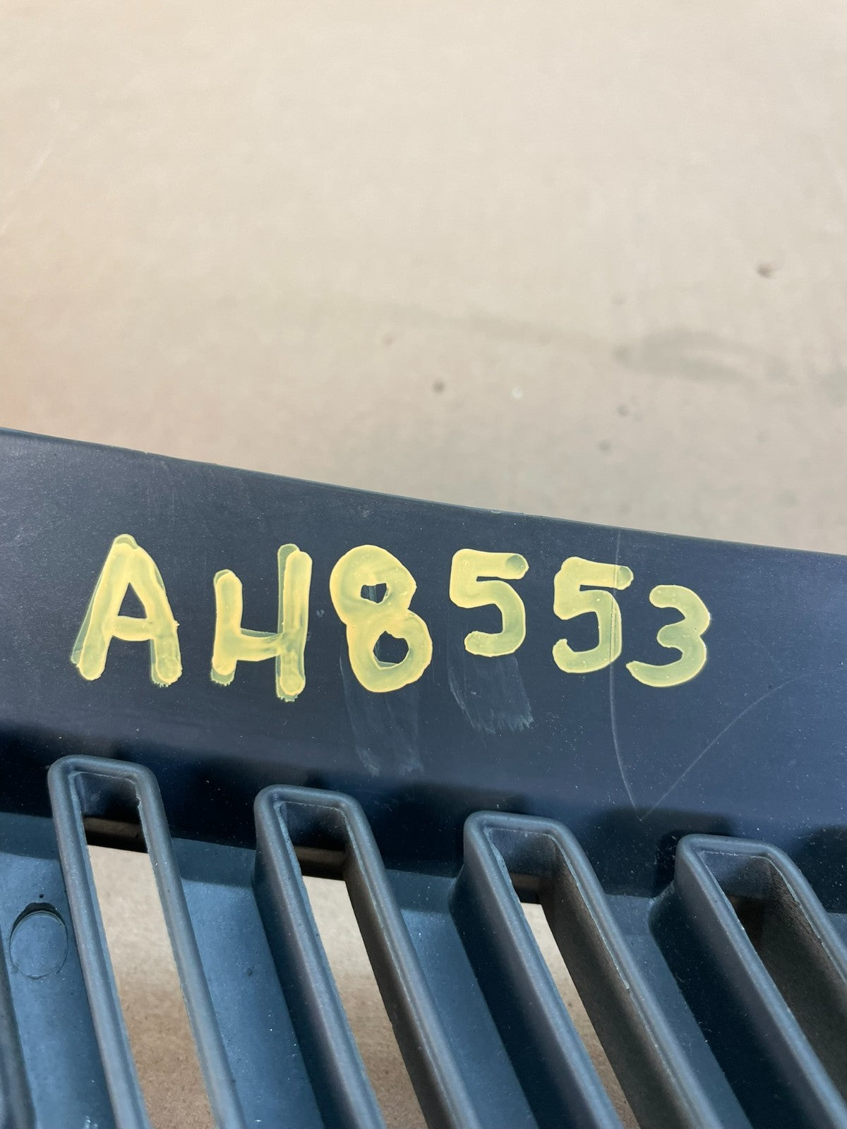 2004 to 2007 Toyota Solara Front Upper Grill Grille AH8553 DG5