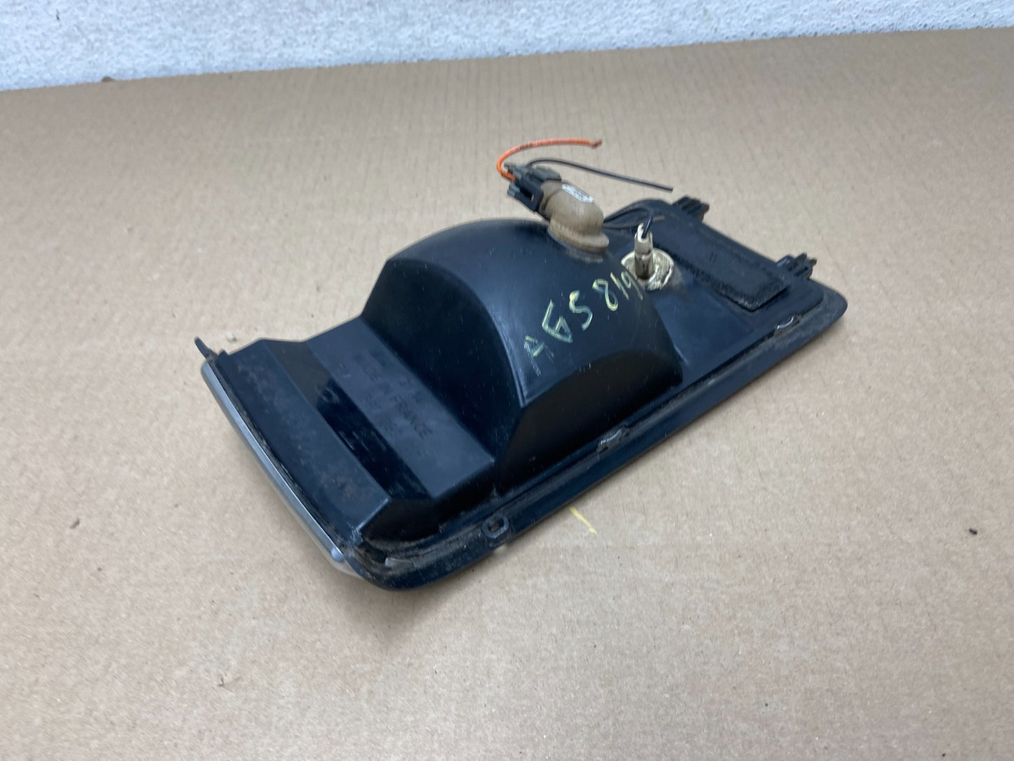 1989 to 1993 Cadillac Deville Front Left Driver LH Turn Signal AG5819 DG3