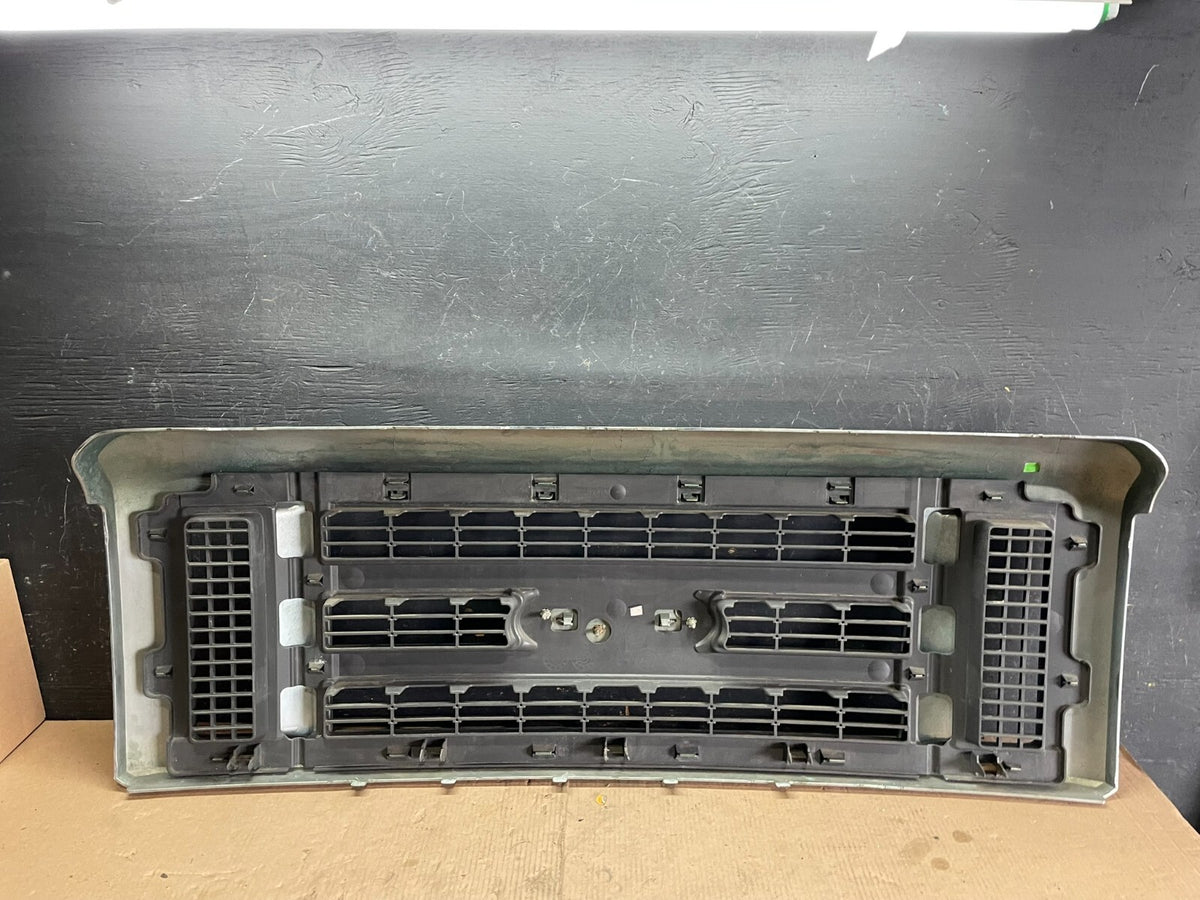 2008 to 2014 Ford Econoline E150 E250 Front Upper Chrome Grill Grille N5753 DG6
