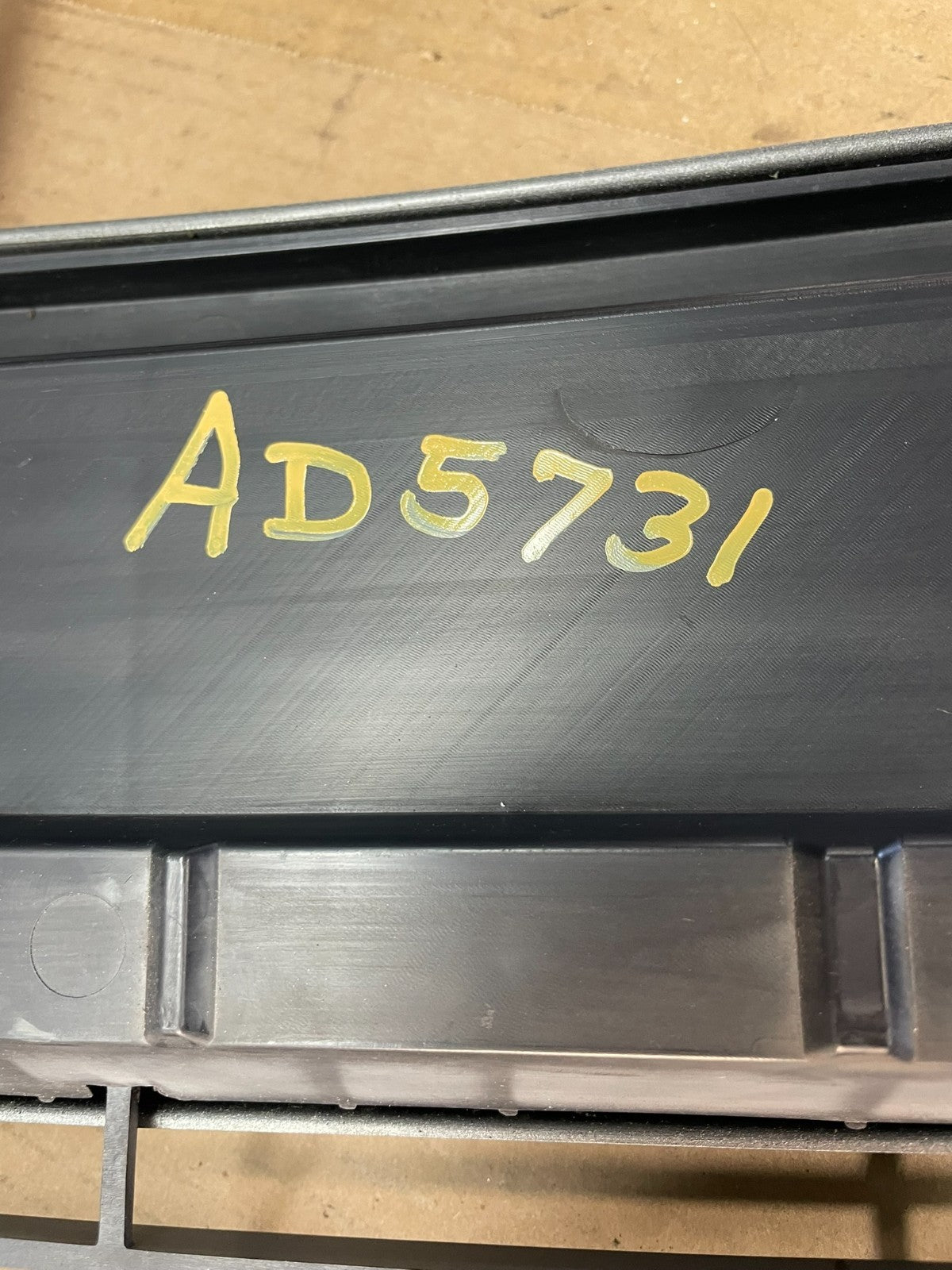 2008 2009 2010 2011 2012 Jeep Liberty Front Upper Grill Grille AD5731 DG7