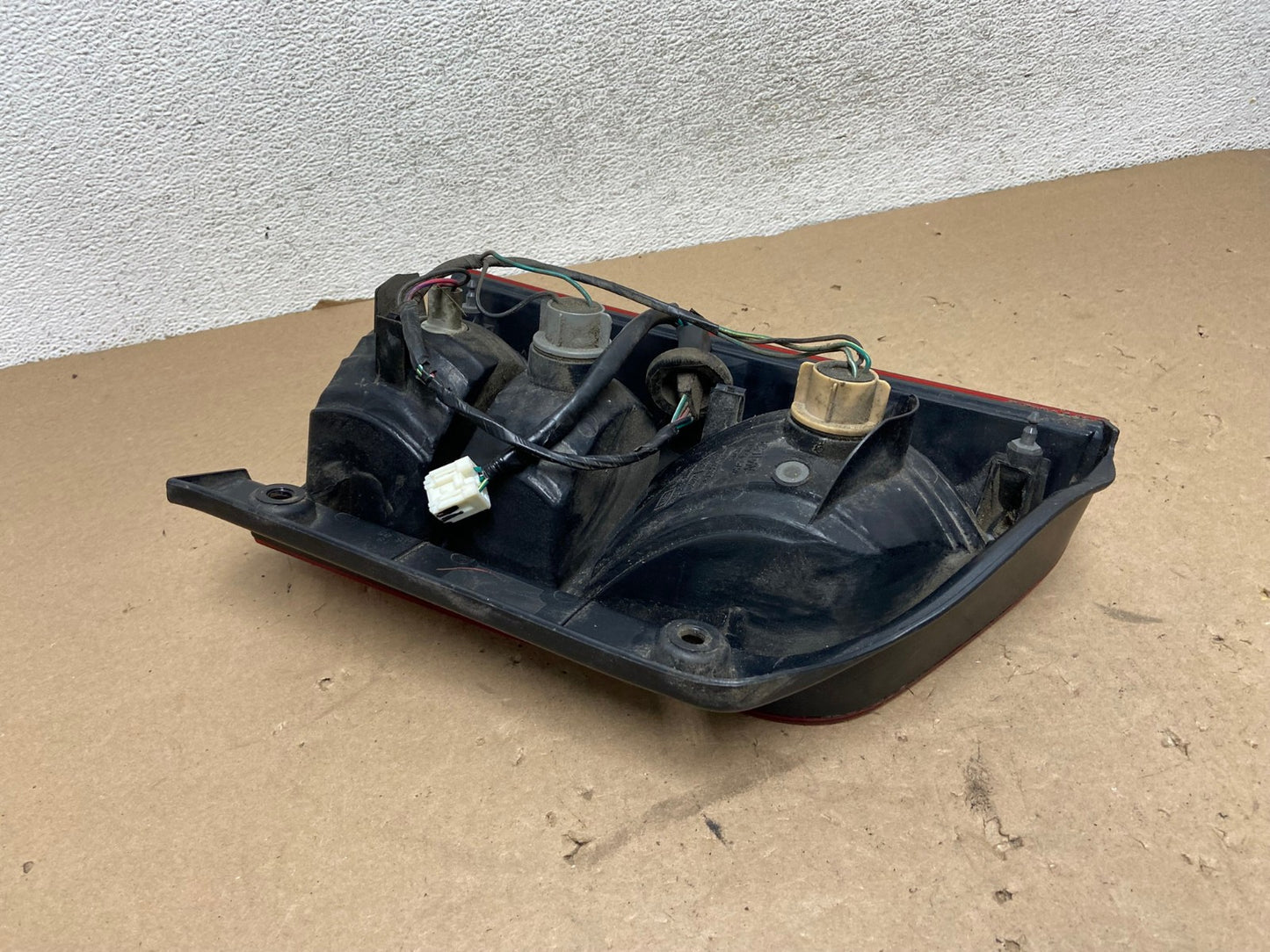 2005 to 2012 Nissan Pathfinder Right Passenger RH Side Tail Light AG4305 LK5