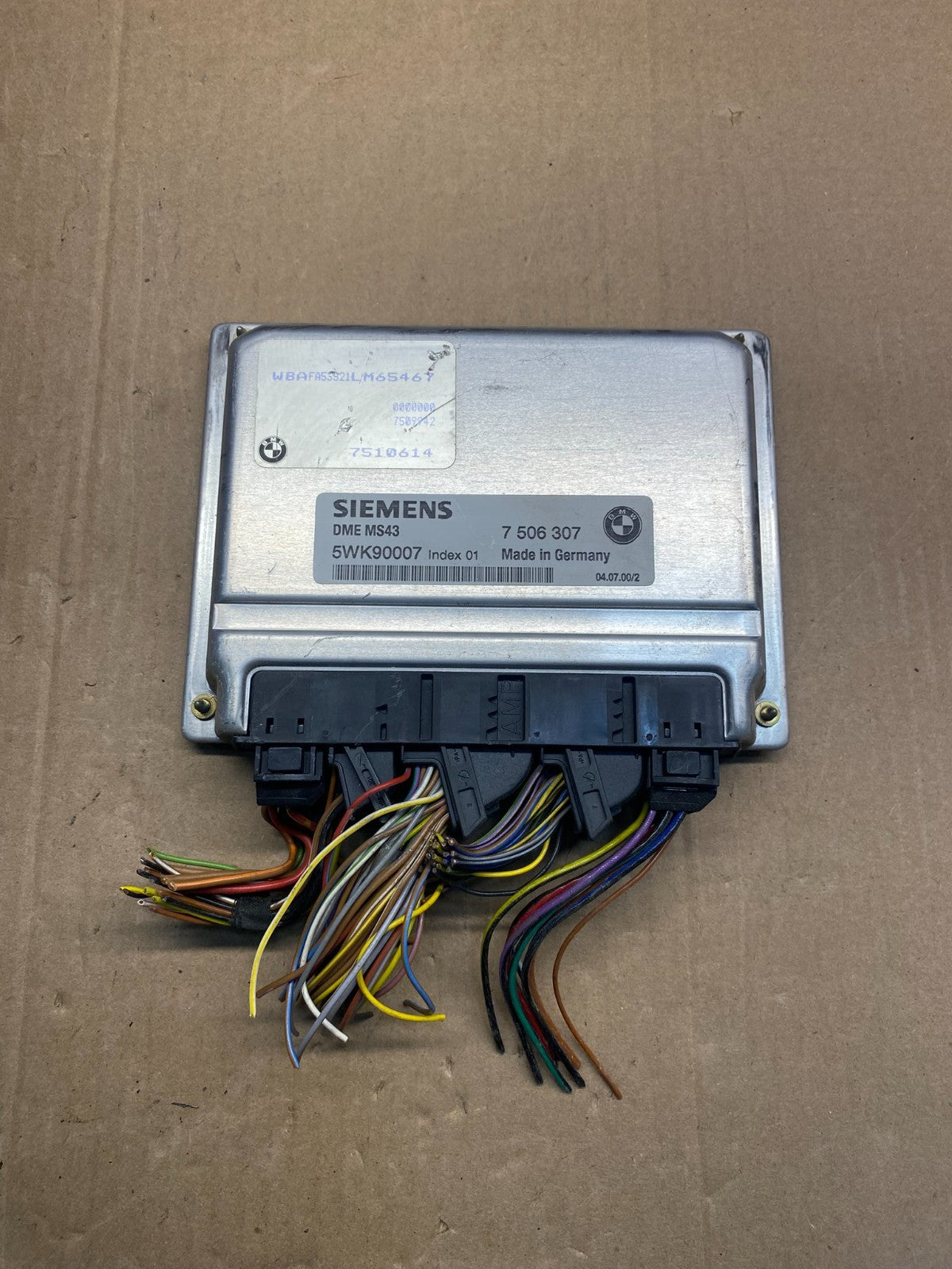 2001 to 2005 BMW X5 ECM ECU Engine Control Computer Module 7506307 AE7525 DW0